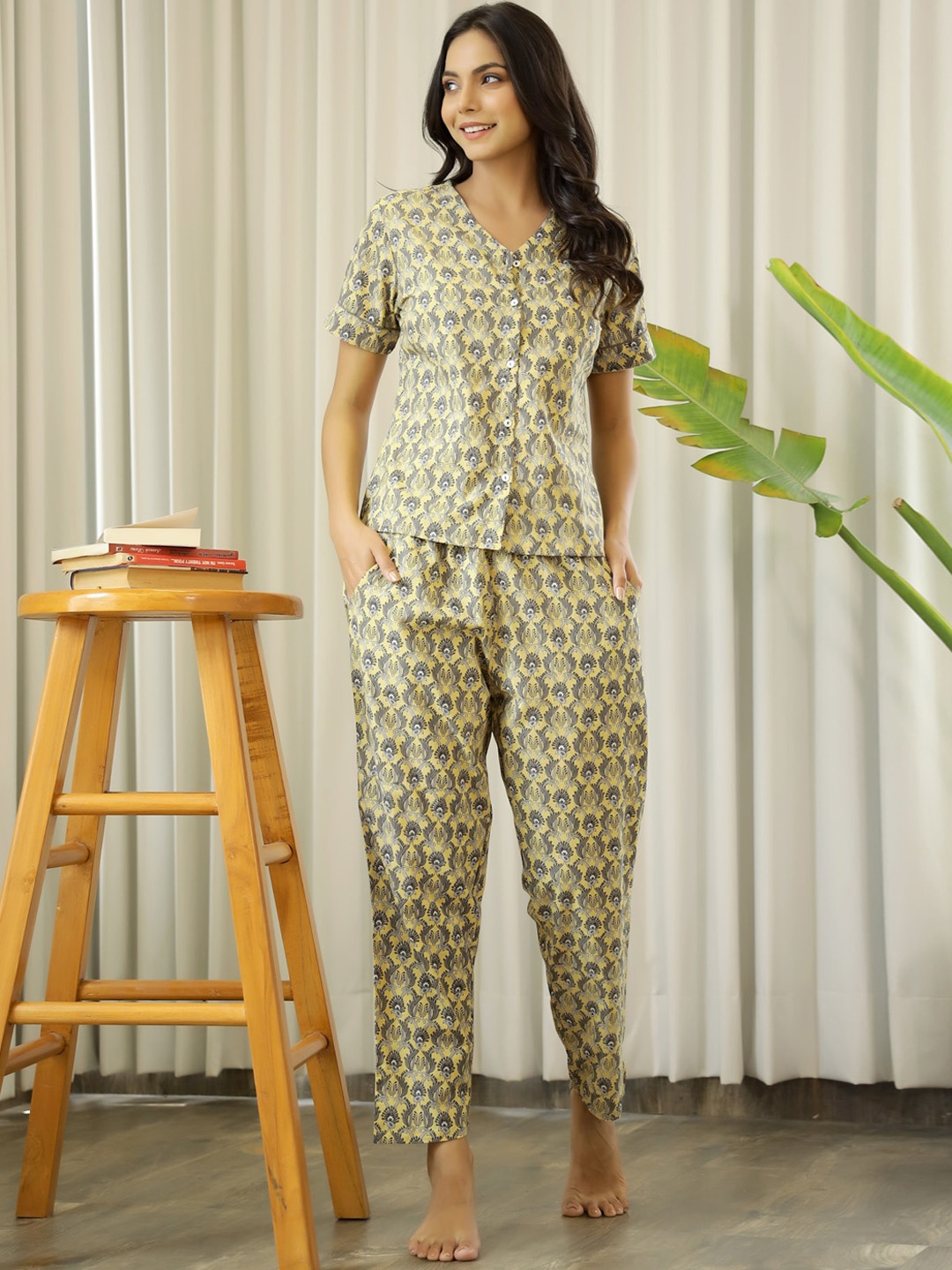 

SANSKRUTIHOMES Women Mustard & Grey Printed Night suit
