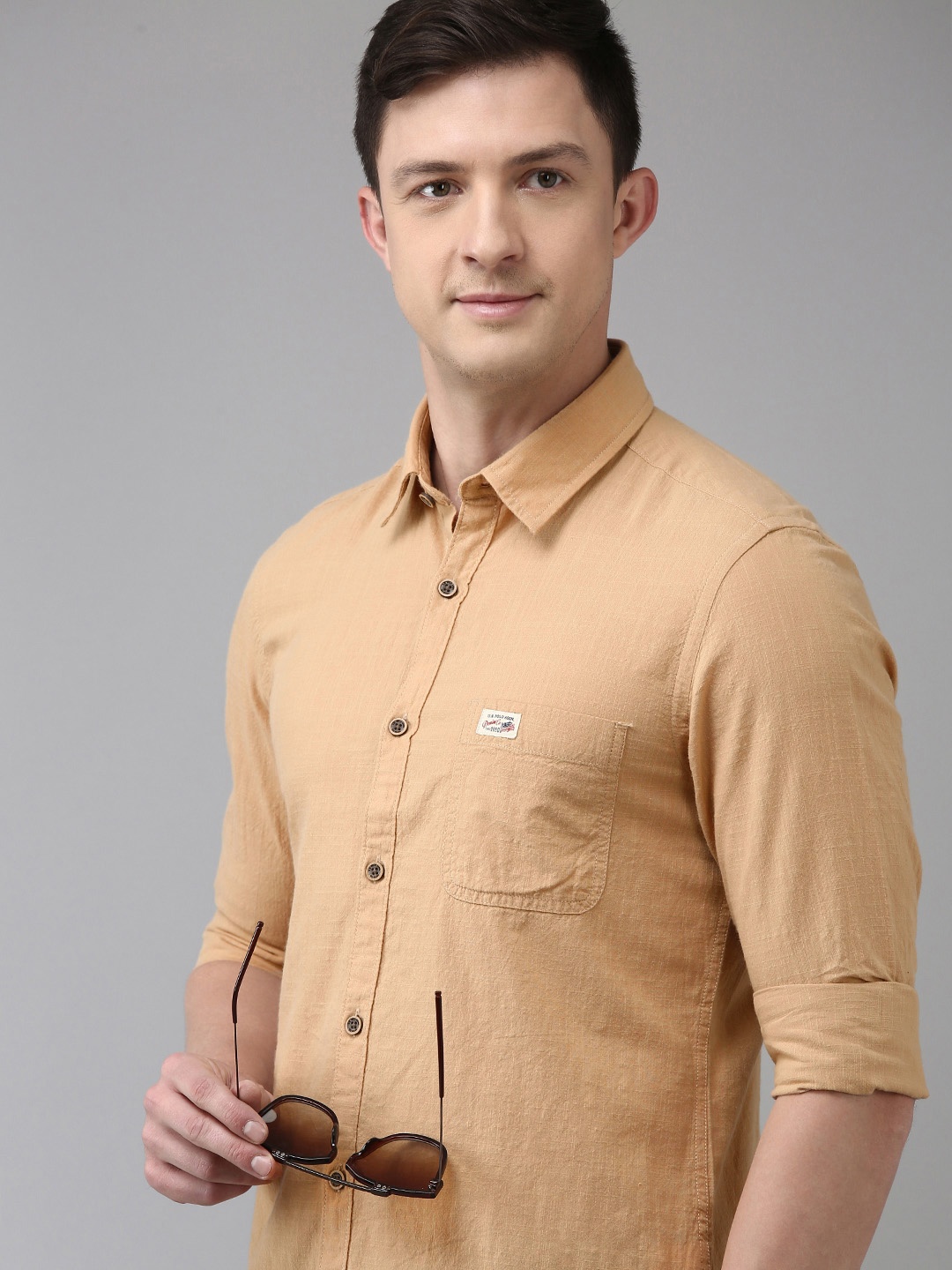

U S Polo Assn Denim Co Men Beige Self-Checked Slim Fit Pure Cotton Casual Shirt