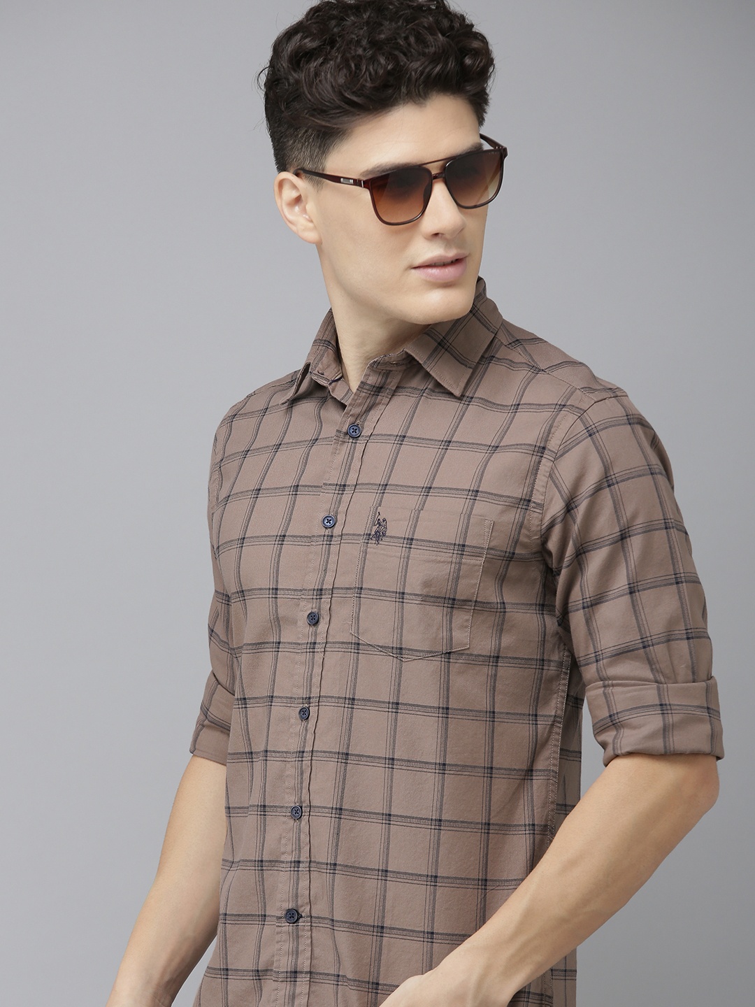 

U S Polo Assn Men Beige And Navy Blue Tailored Fit Checked Pure Cotton Casual Shirt