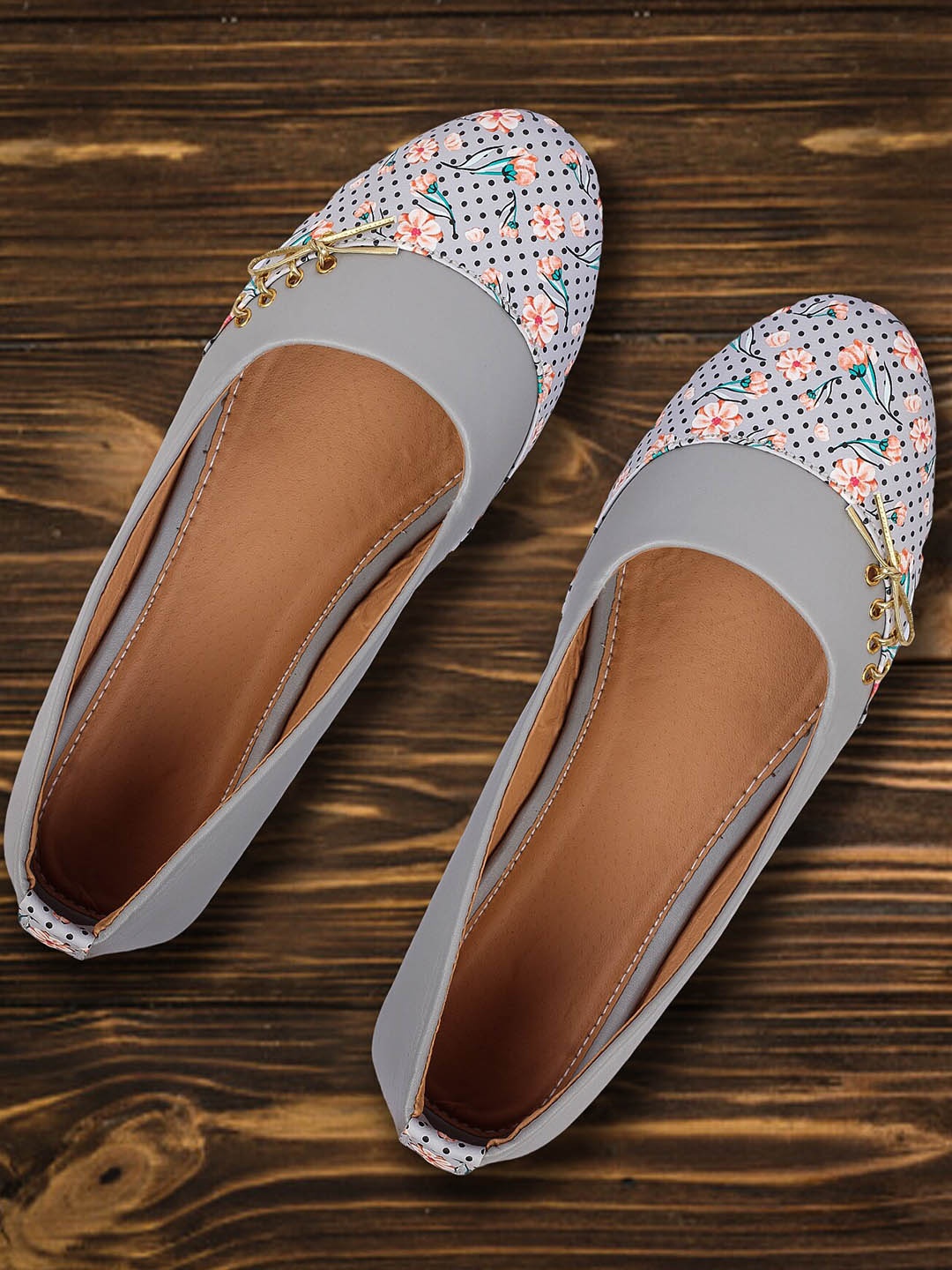 

Moonwalk Women Grey Printed Ballerinas Flats