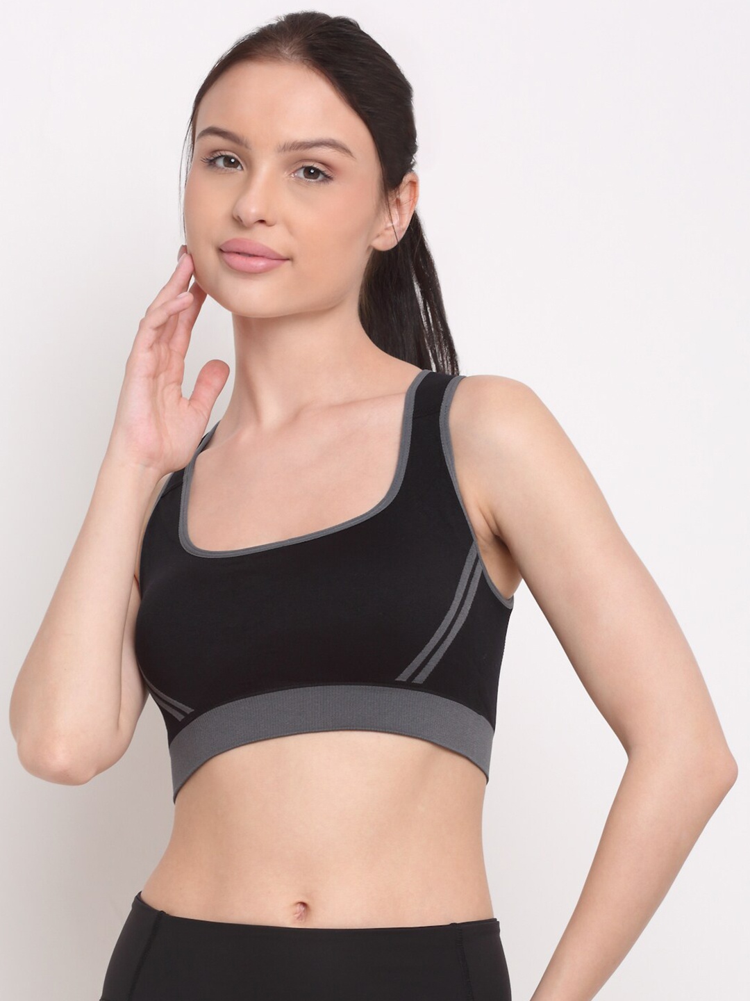 

Laceandme Women Black & Grey Lightly Padded Moisture Wicking Rapid Dry Sports Bra