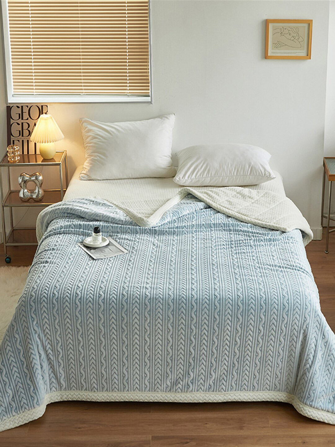 

JC Collection Blue & White Geometric Mild Winter 600 GSM Double Bed Blanket