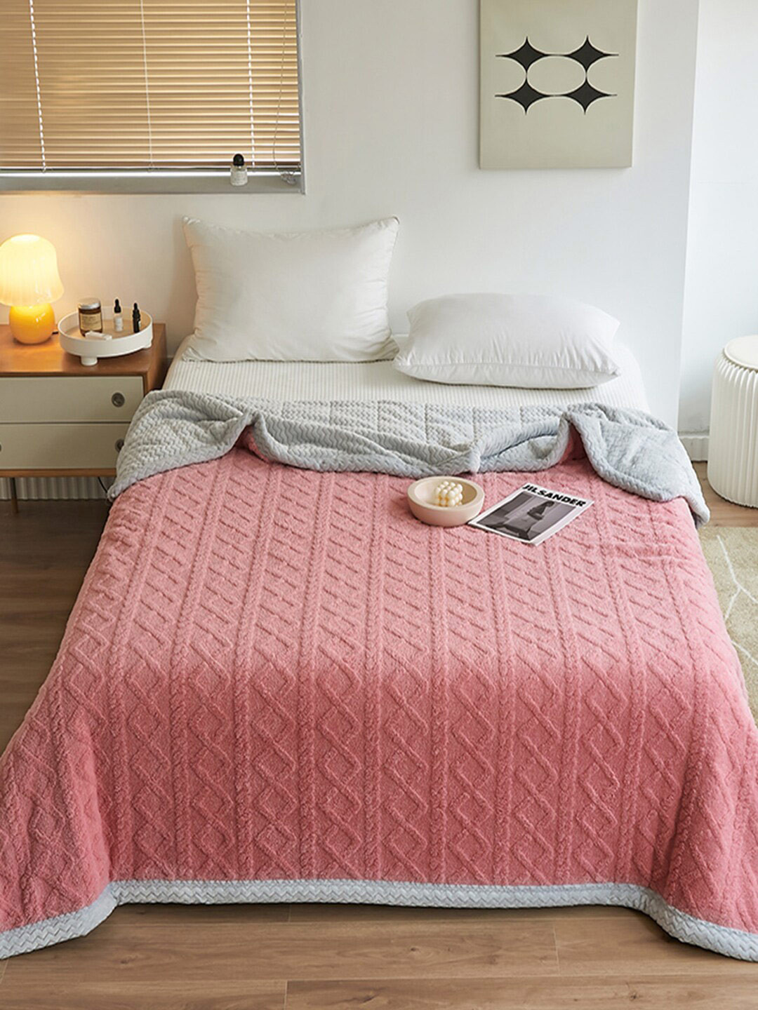 

JC Collection Pink & Grey Geometric Mild Winter 550 GSM Double Bed Blanket