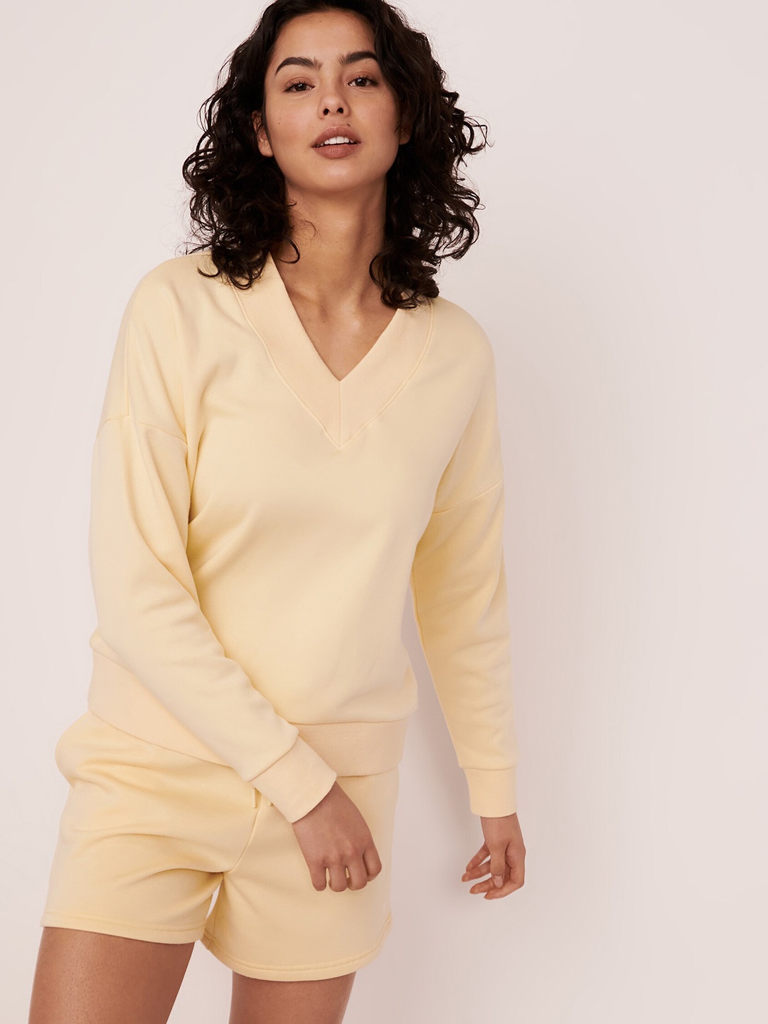 

La Vie en Rose Women Yellow Solid Lounge T-shirts