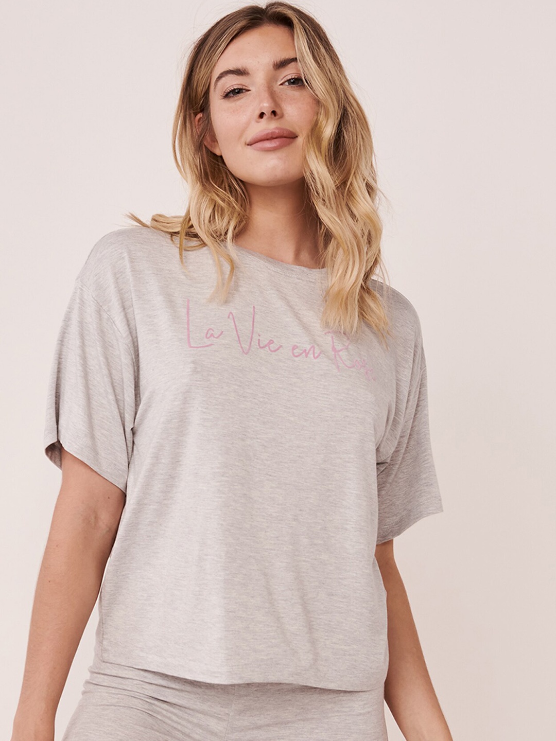 

La Vie en Rose Women Grey Logo Print Lounge T-shirts