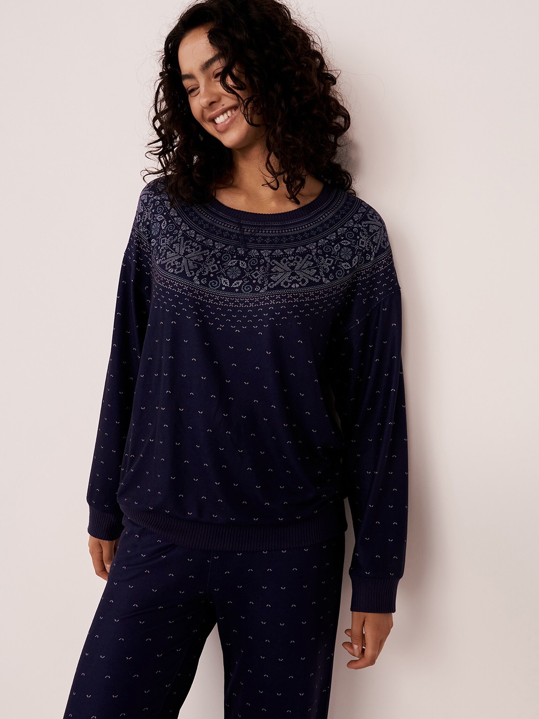 

La Vie en Rose Women Blue Printed Ribbed Lounge T-shirts