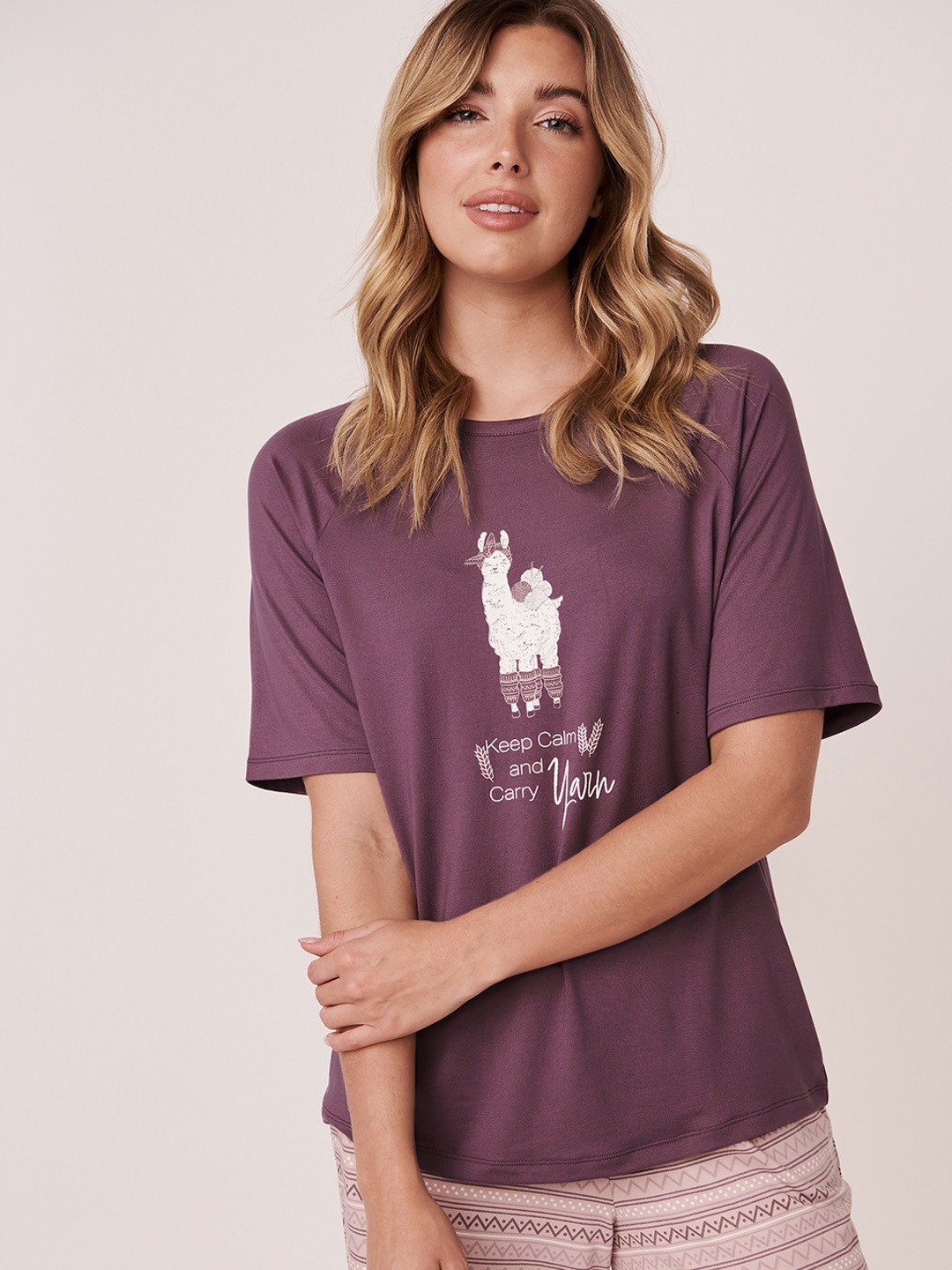 

La Vie en Rose Women Purple & White Printed Lounge Tshirts
