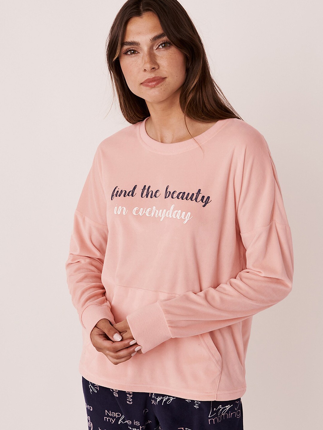 

La Vie en Rose Women Pink & Black Printed Lounge Tshirts