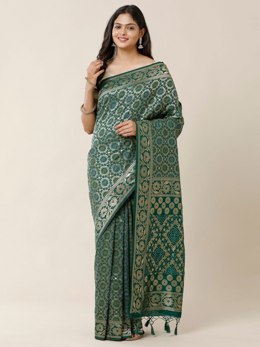 

SAMITTE Green & Gold-Toned Woven Design Zari Saree