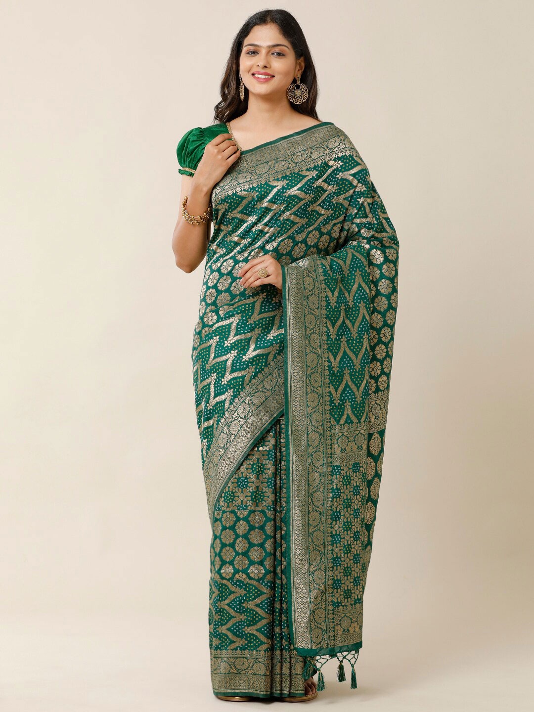 

SAMITTE Green & Gold-Toned Ethnic Motifs Zari Bandhani Saree