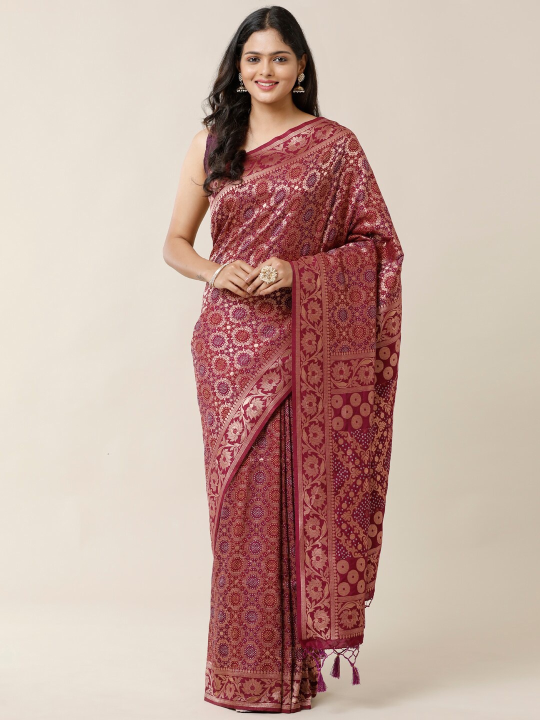 

SAMITTE Magenta & Gold-Toned Ethnic Motifs Zari Bandhani Saree