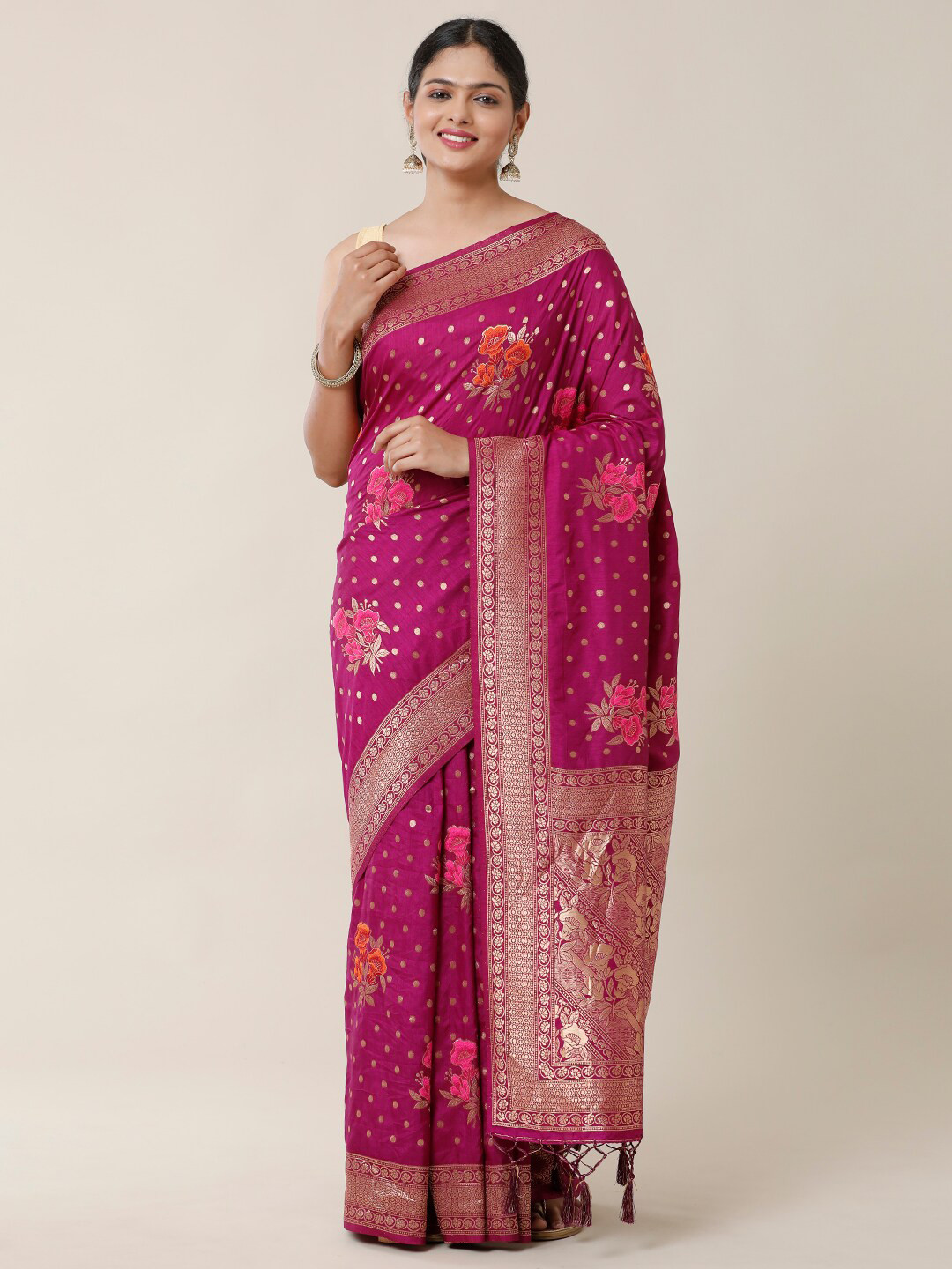 

SAMITTE Magenta & Gold-Toned Floral Zari Banarasi Saree