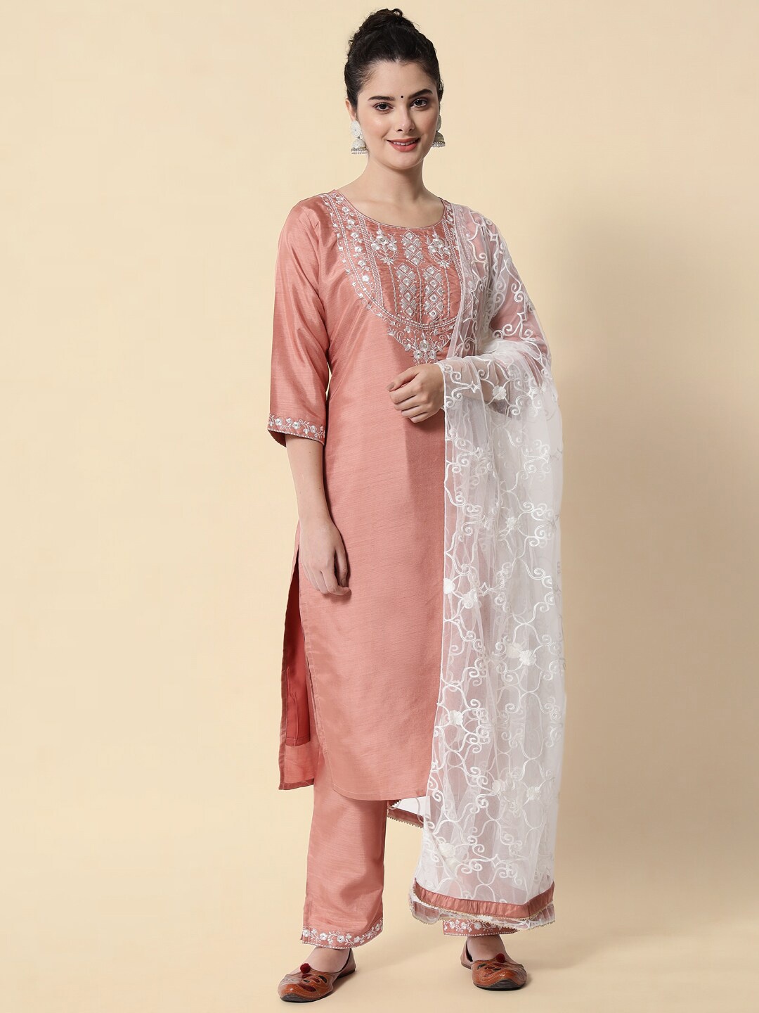 

VredeVogel Women Peach-Coloured Embroidered Kurta with Trousers & Dupatta