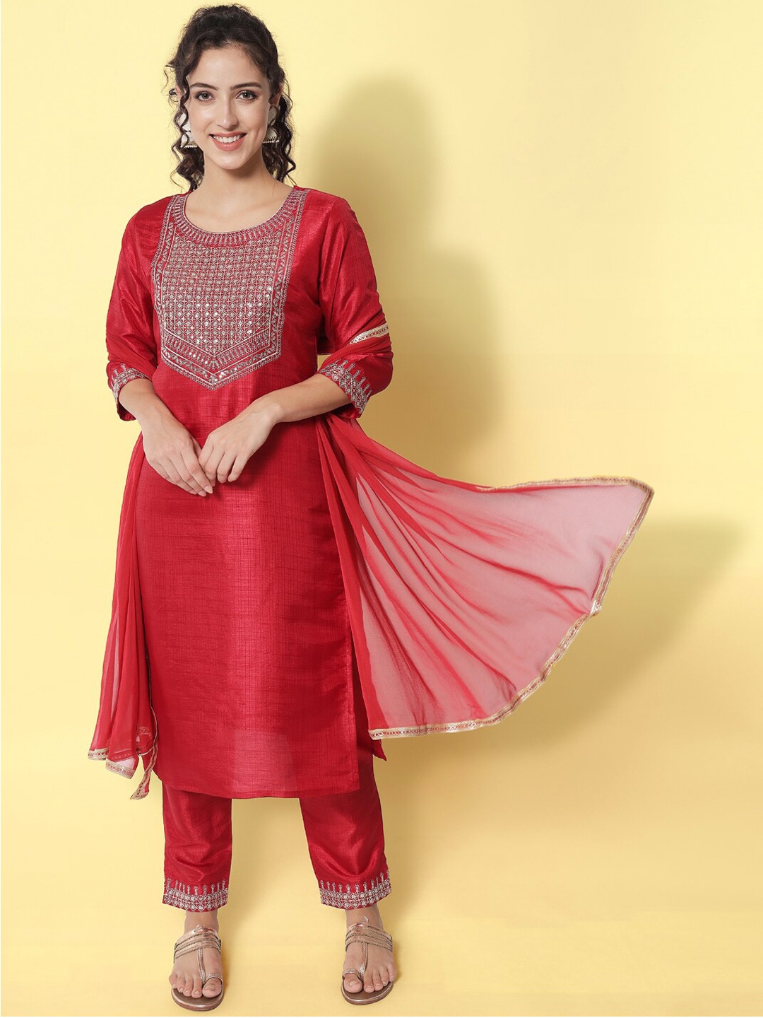 

VredeVogel Women Red Floral Embroidered Kurta with Trousers With Dupatta