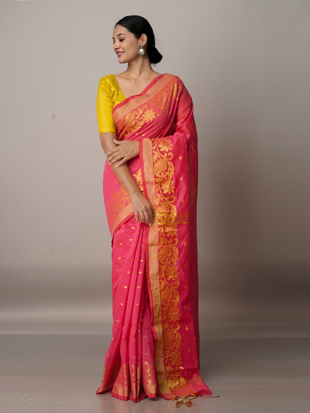 

Unnati Silks Pink & Gold-Toned Woven Design Zari Silk Cotton Jamdani Saree