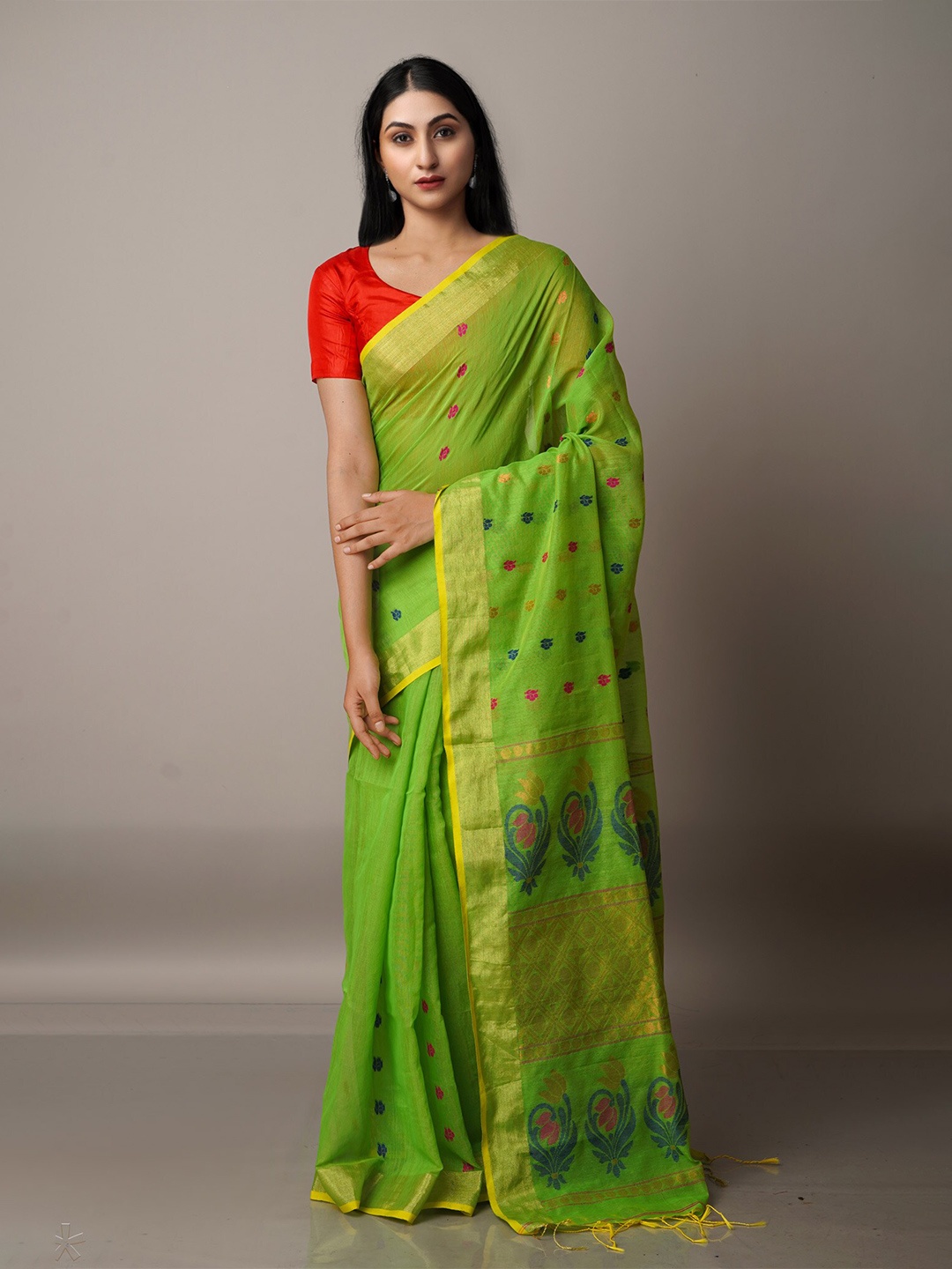 

Unnati Silks Lime Green & Red Woven Design Handloom Jamdani Saree
