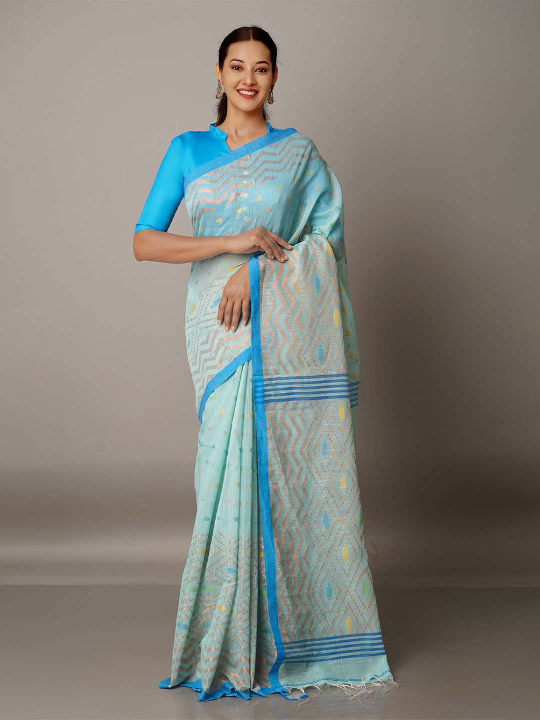 

Unnati Silks Blue Woven Design Handloom Jamdani Saree