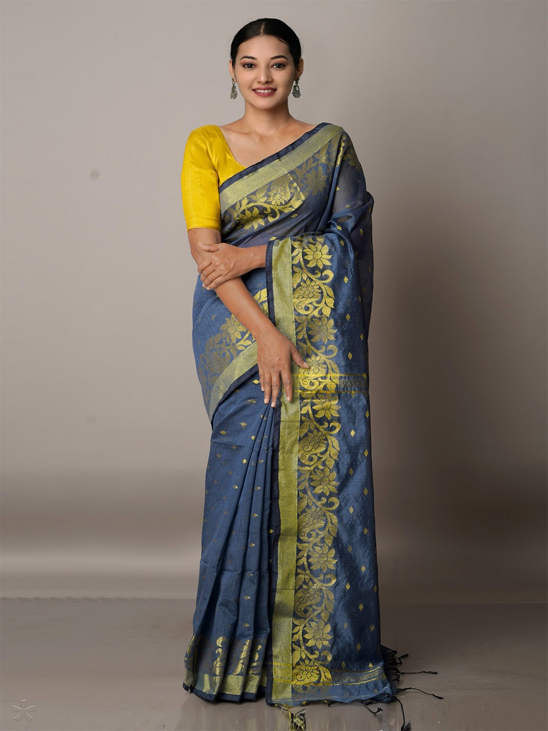 

Unnati Silks Grey & Gold-Toned Woven Design Zari Silk Cotton Jamdani Saree