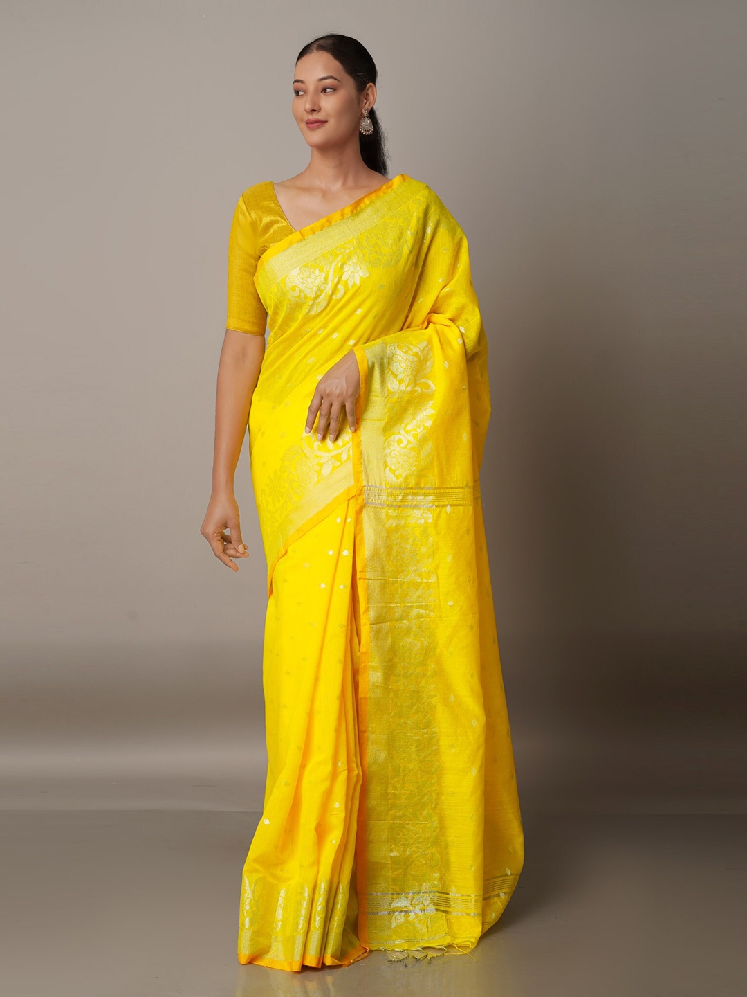 

Unnati Silks Yellow & Gold-Toned Floral Zari Silk Cotton Handloom Jamdani Saree