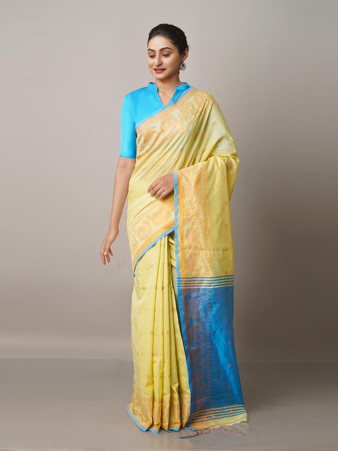 

Unnati Silks Cream-Coloured & Blue Ethnic Motifs Zari Linen Blend Jamdani Saree