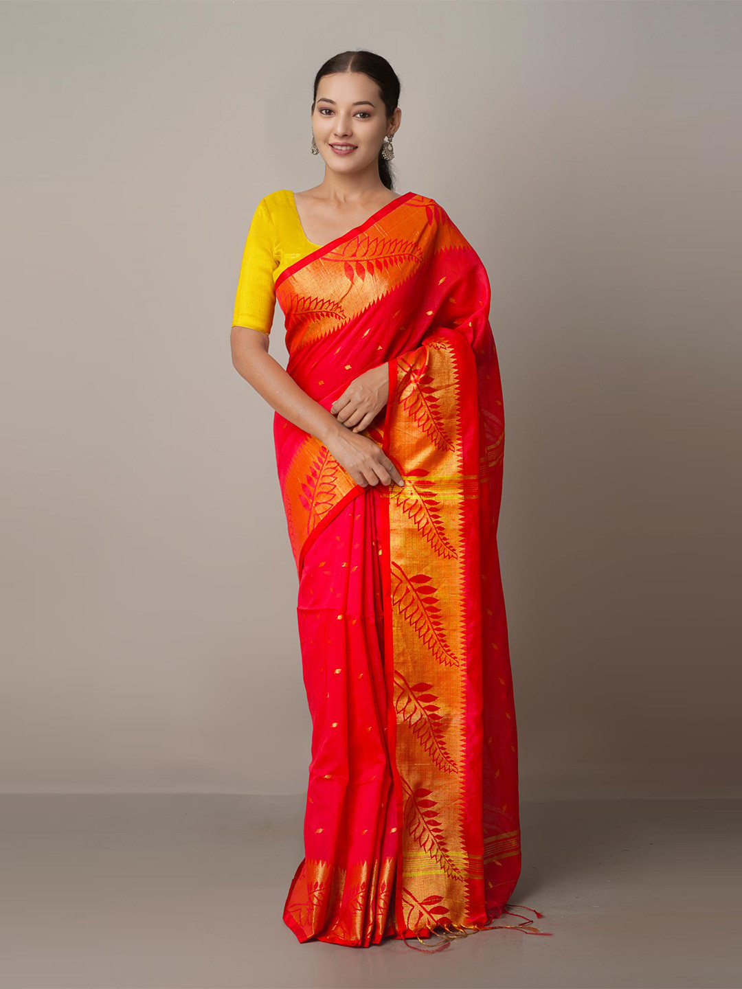 

Unnati Silks Red & Gold-Toned Woven Design Zari Silk Cotton Jamdani Saree