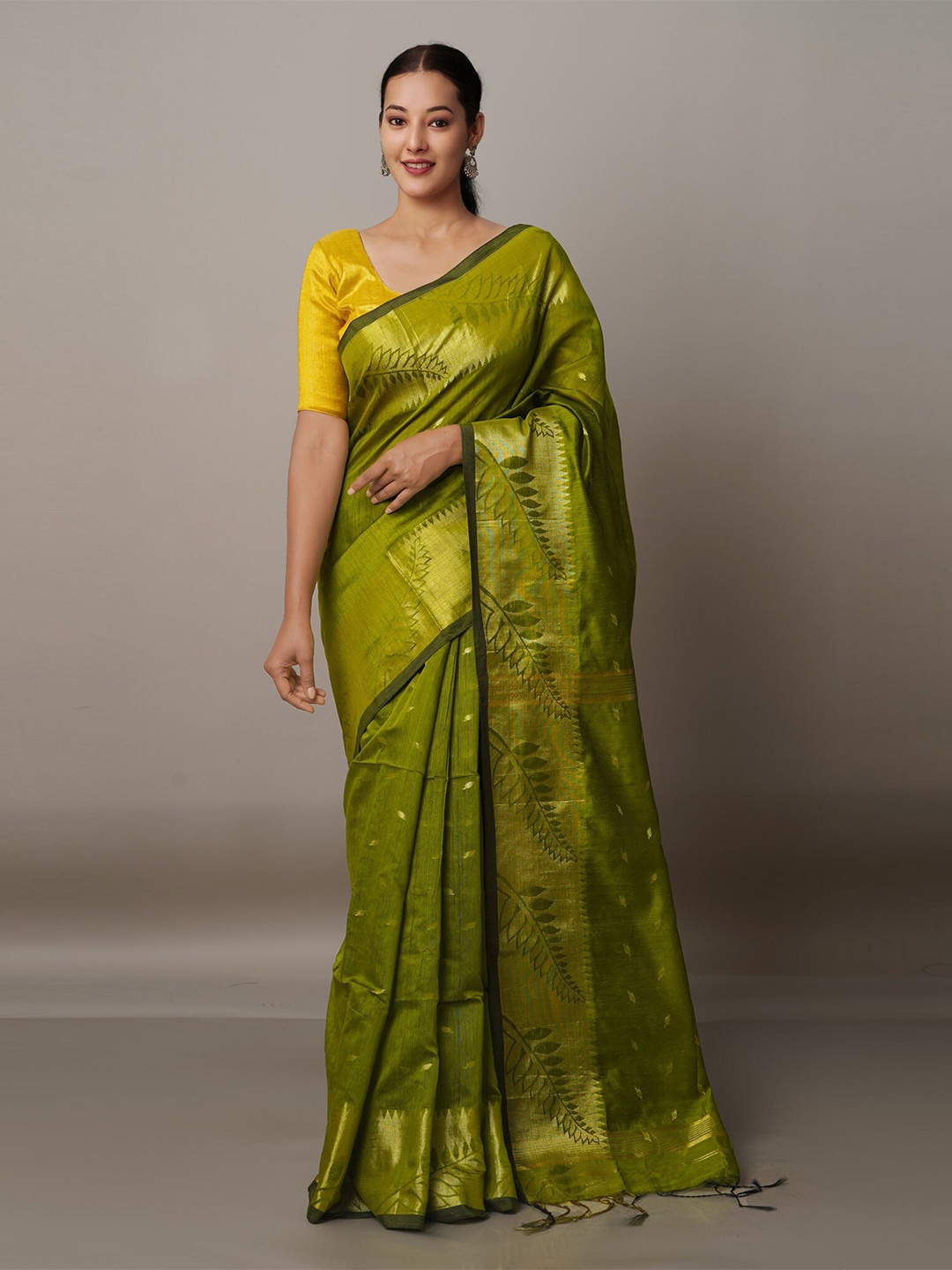 

Unnati Silks Olive Green & Gold-Toned Woven Design Zari Silk Cotton Jamdani Saree