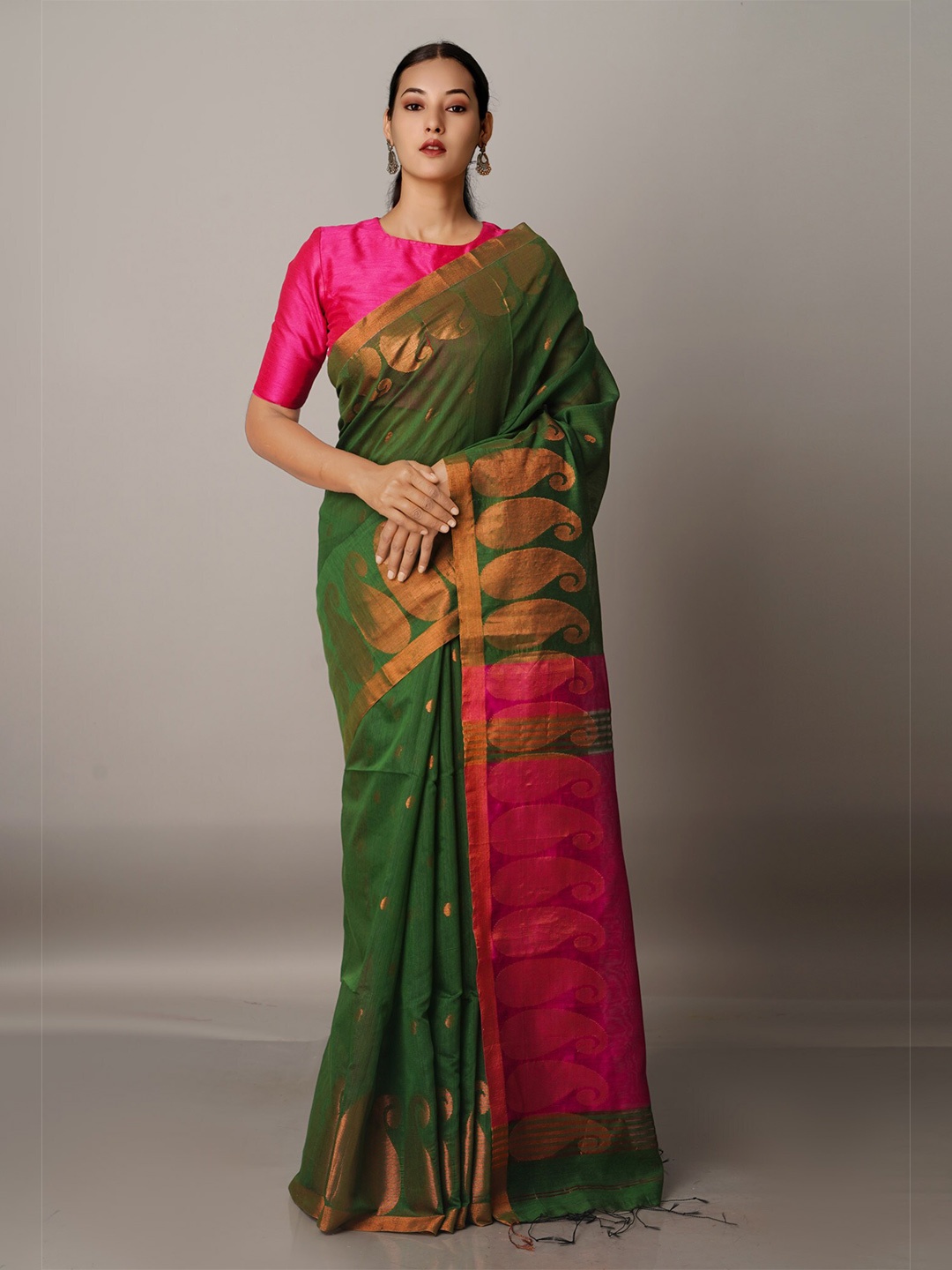 

Unnati Silks Green & Pink Woven Design Zari Silk Cotton Jamdani Saree