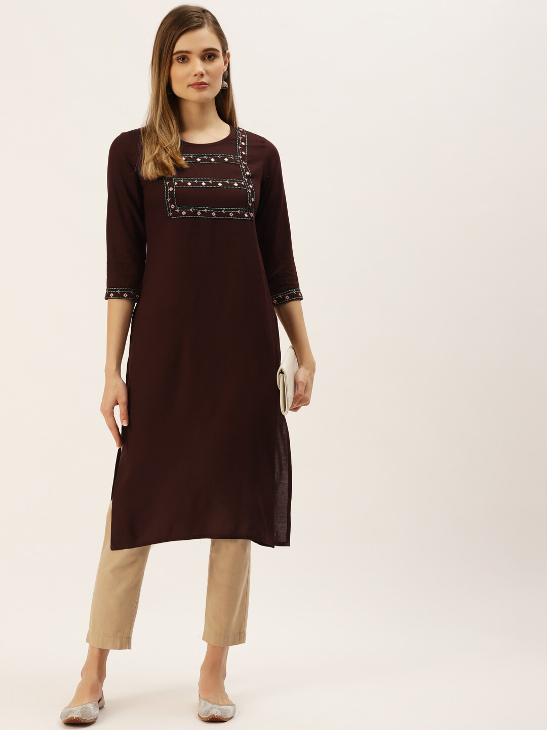

Maaesa Women Maroon Thread Work Kurta