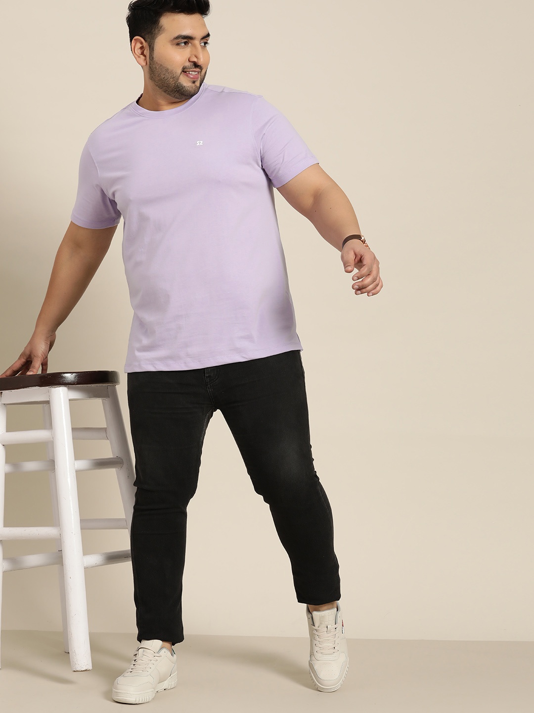 

Sztori Men Plus Size Lavender Solid T-shirt