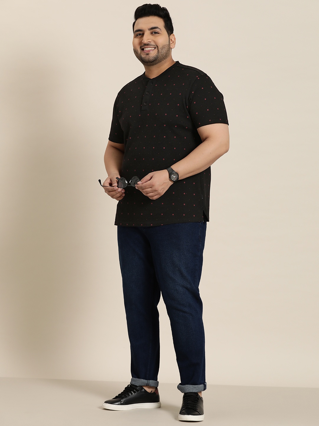 

Sztori Plus Size Printed Henley Neck Pure Cotton T-shirt, Black