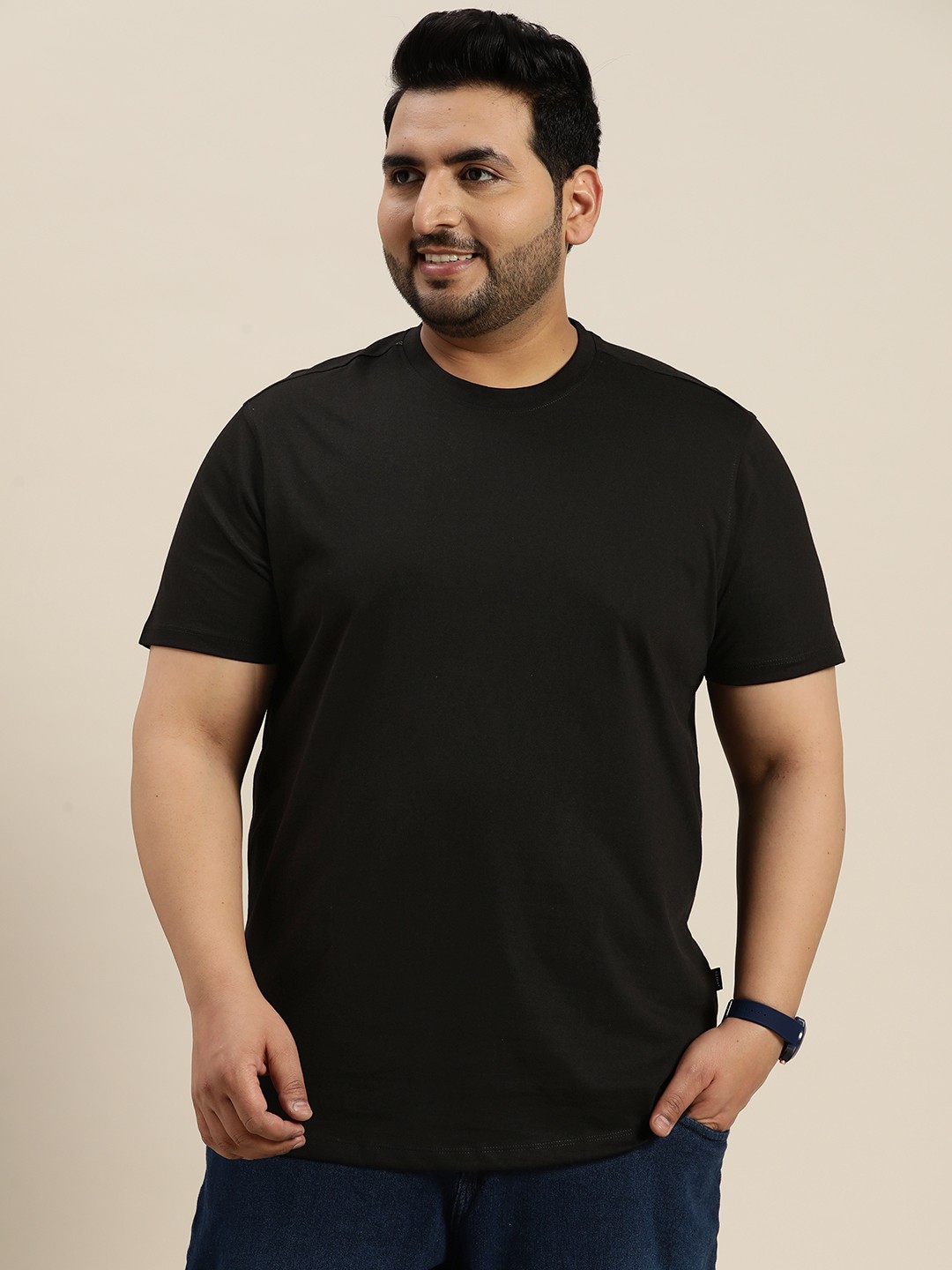 

Sztori Men Plus Size Solid Pure Cotton T-shirt, Black