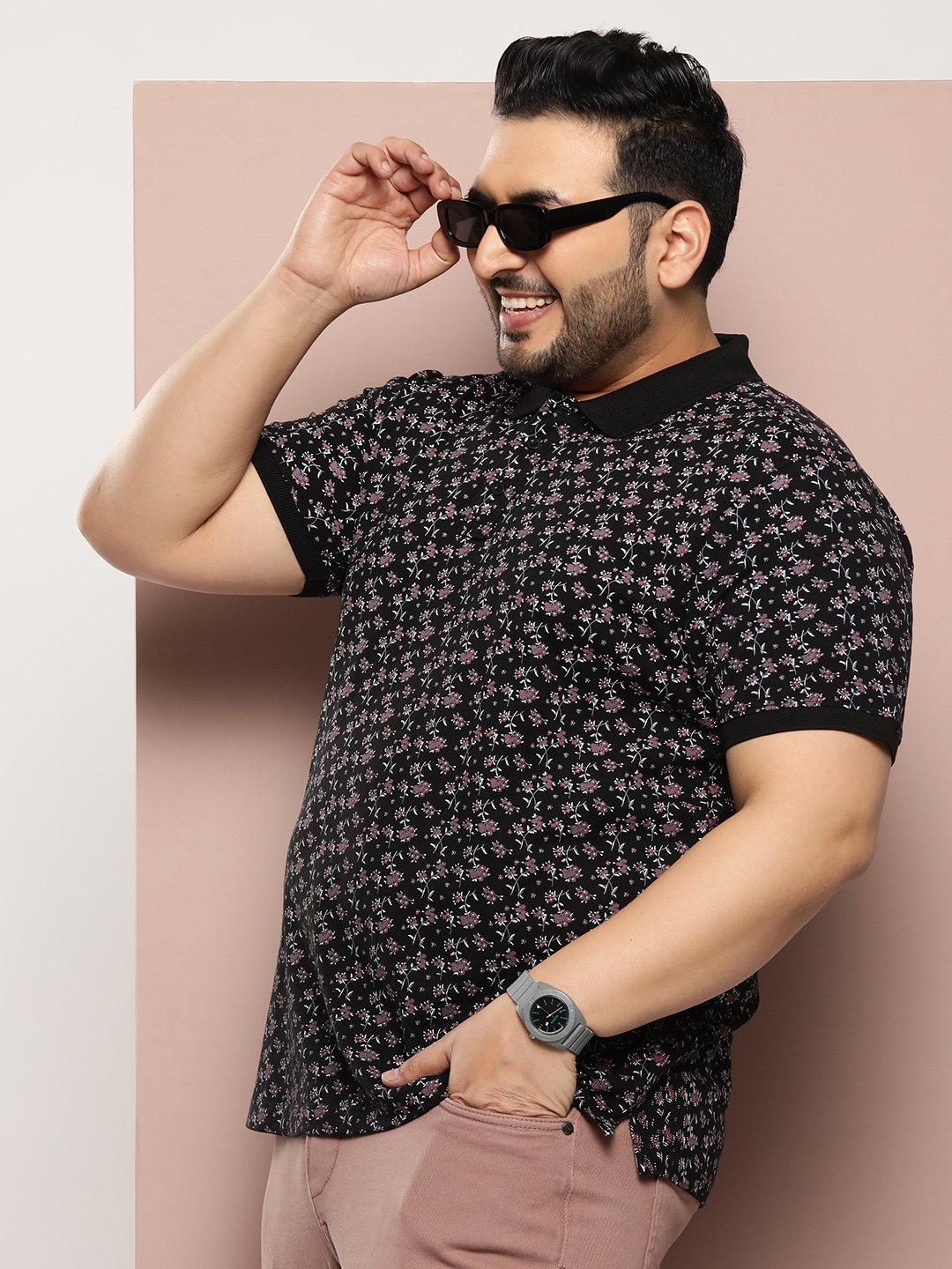 

Sztori Plus Size Floral Print Polo Collar Pure Cotton T-shirt, Black