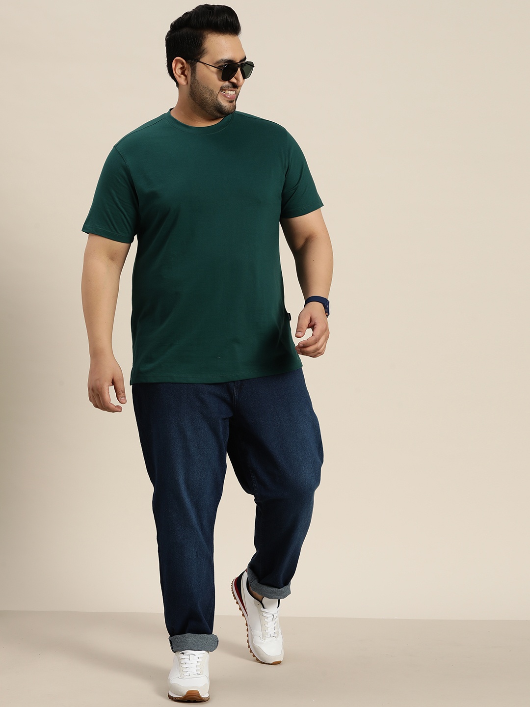 

Sztori Men Plus Size Solid Pure Cotton T-shirt, Green