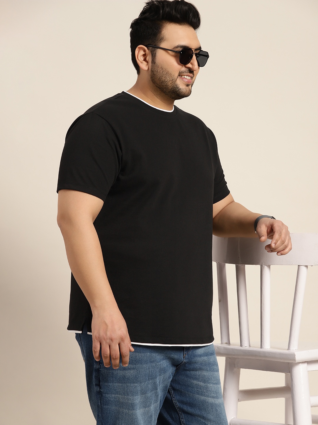 

Sztori Plus Size Men Textured T-shirt, Black