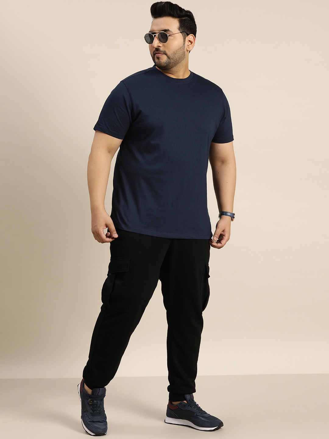 

Sztori Plus Size Round Neck Pure Cotton T-shirt, Navy blue