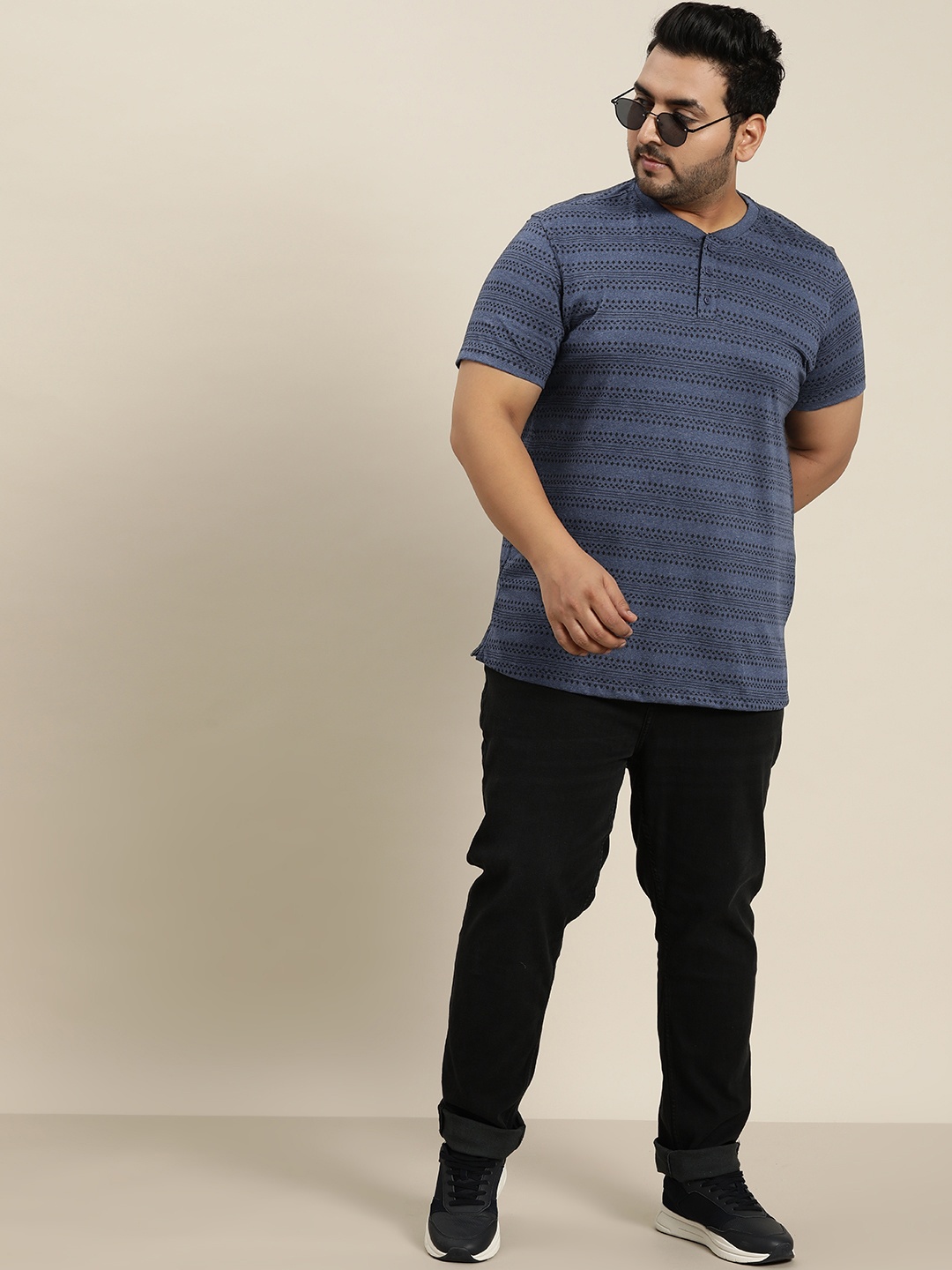 

Sztori Plus Size Men Striped Henley Neck T-shirt, Blue