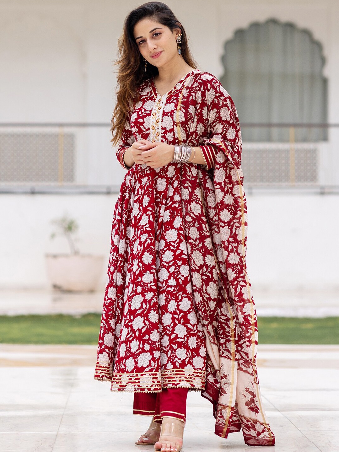 

Ambraee Women Maroon Floral Printed Kurta with Trouser With Dupatta
