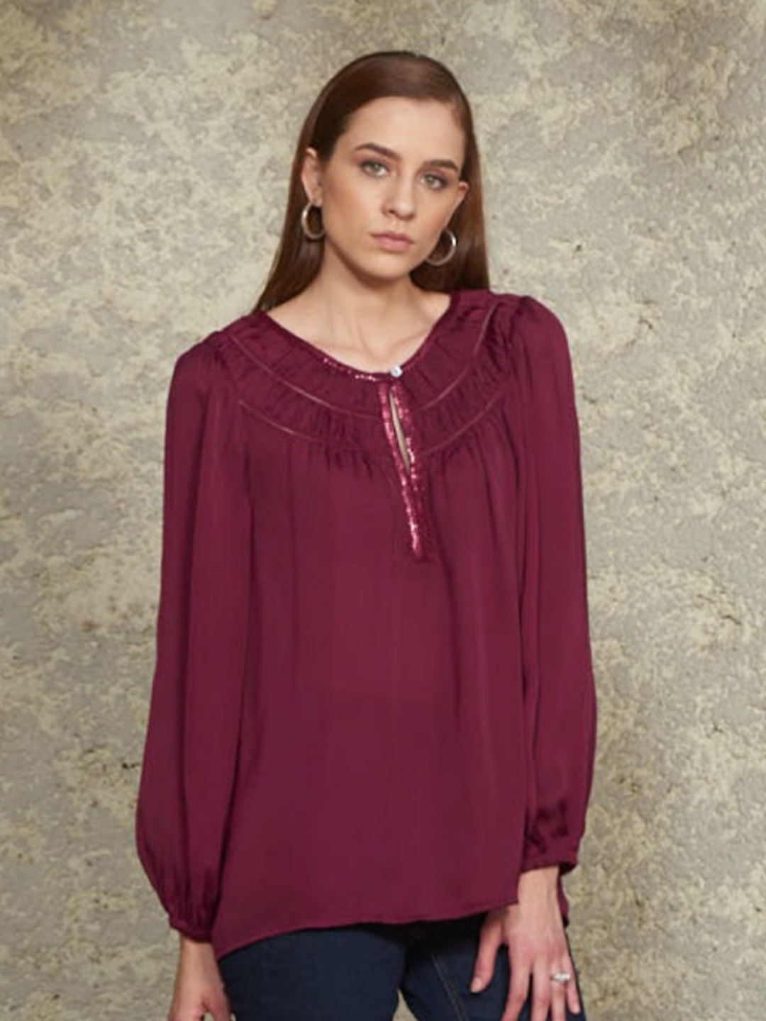 

Style Island Round Neck Puff sleeves Top, Maroon