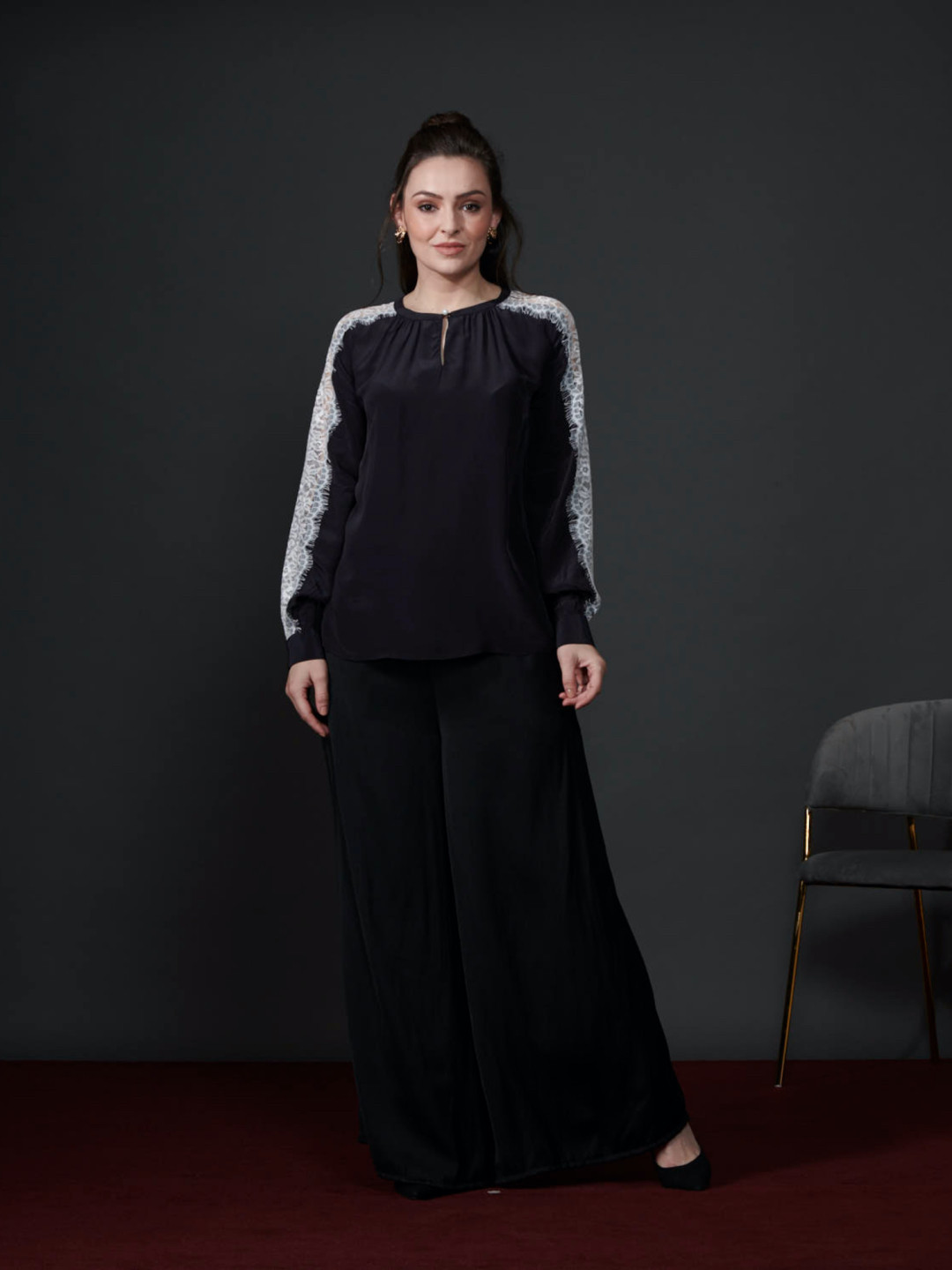 

Style Island Black Keyhole Neck Top