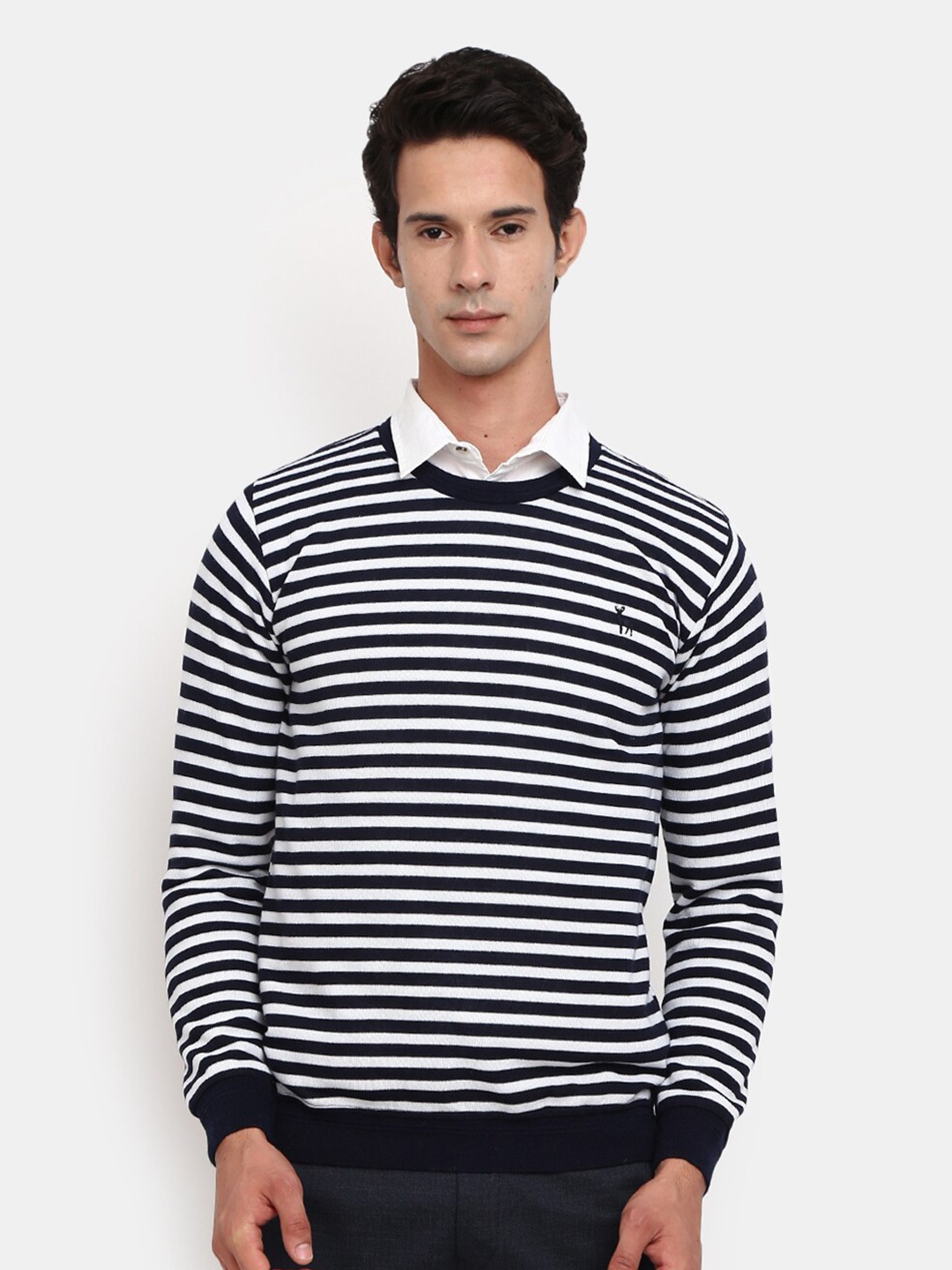 

V-Mart Men Navy Blue Striped Fleece Sweatshirt