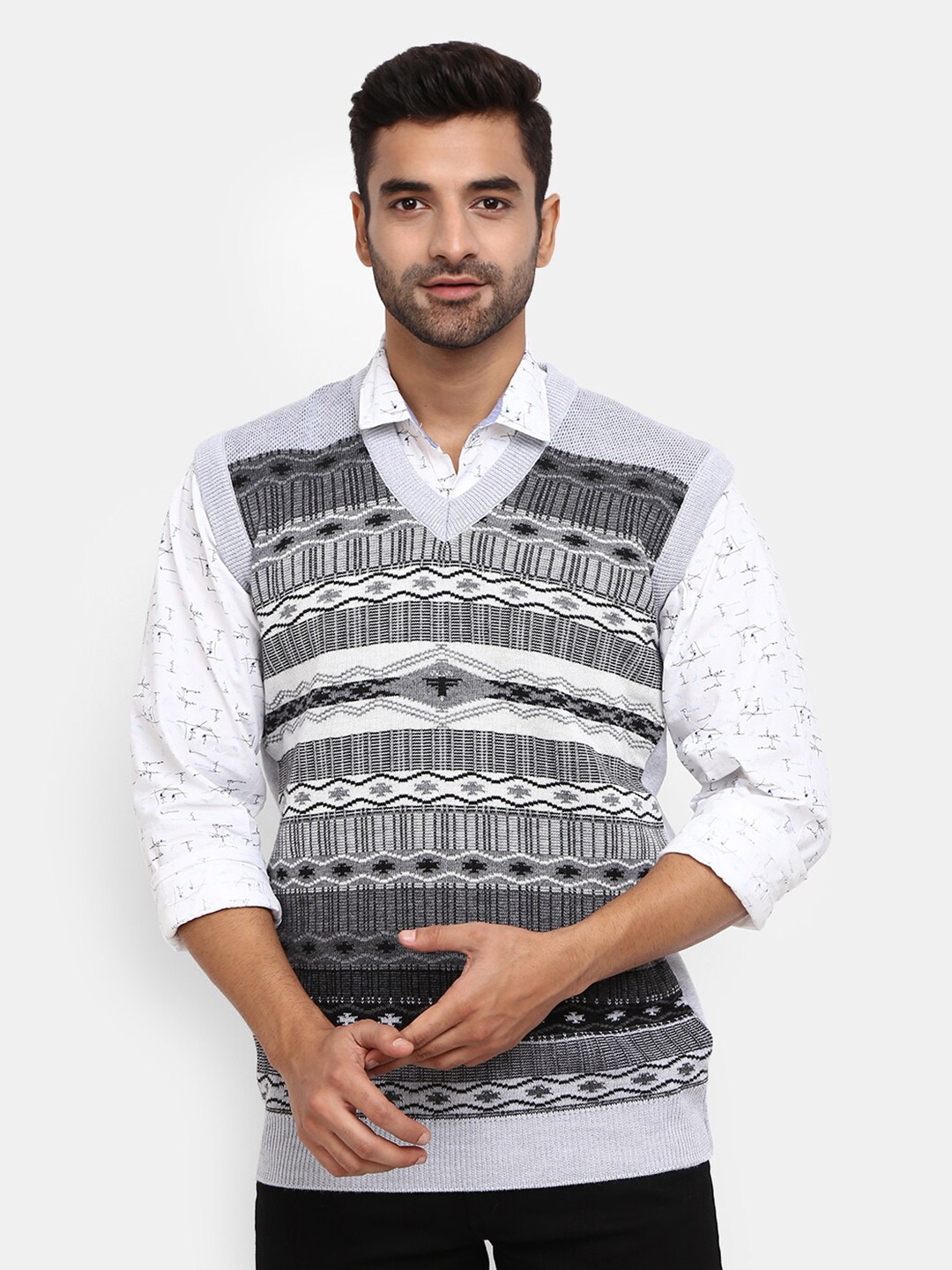

V-Mart Men Grey Printed Fleece Sweatshirt