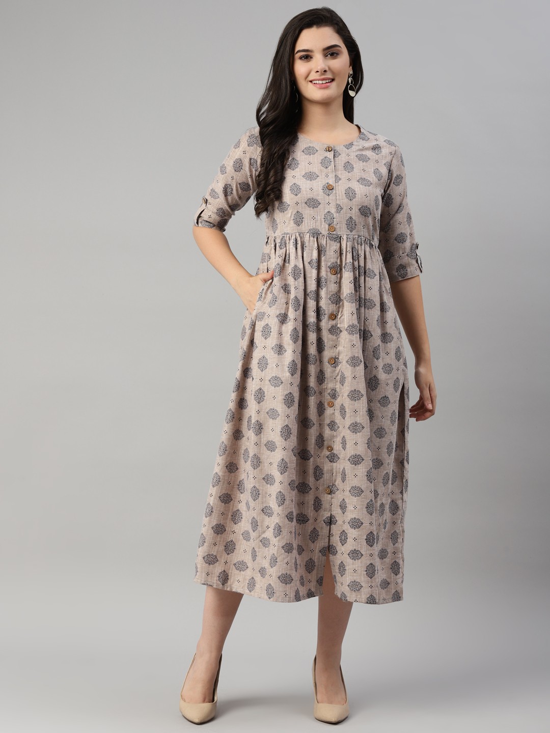 

HERE&NOW Women Brown & Grey Cotton Printed Midi Ethnic Dresses