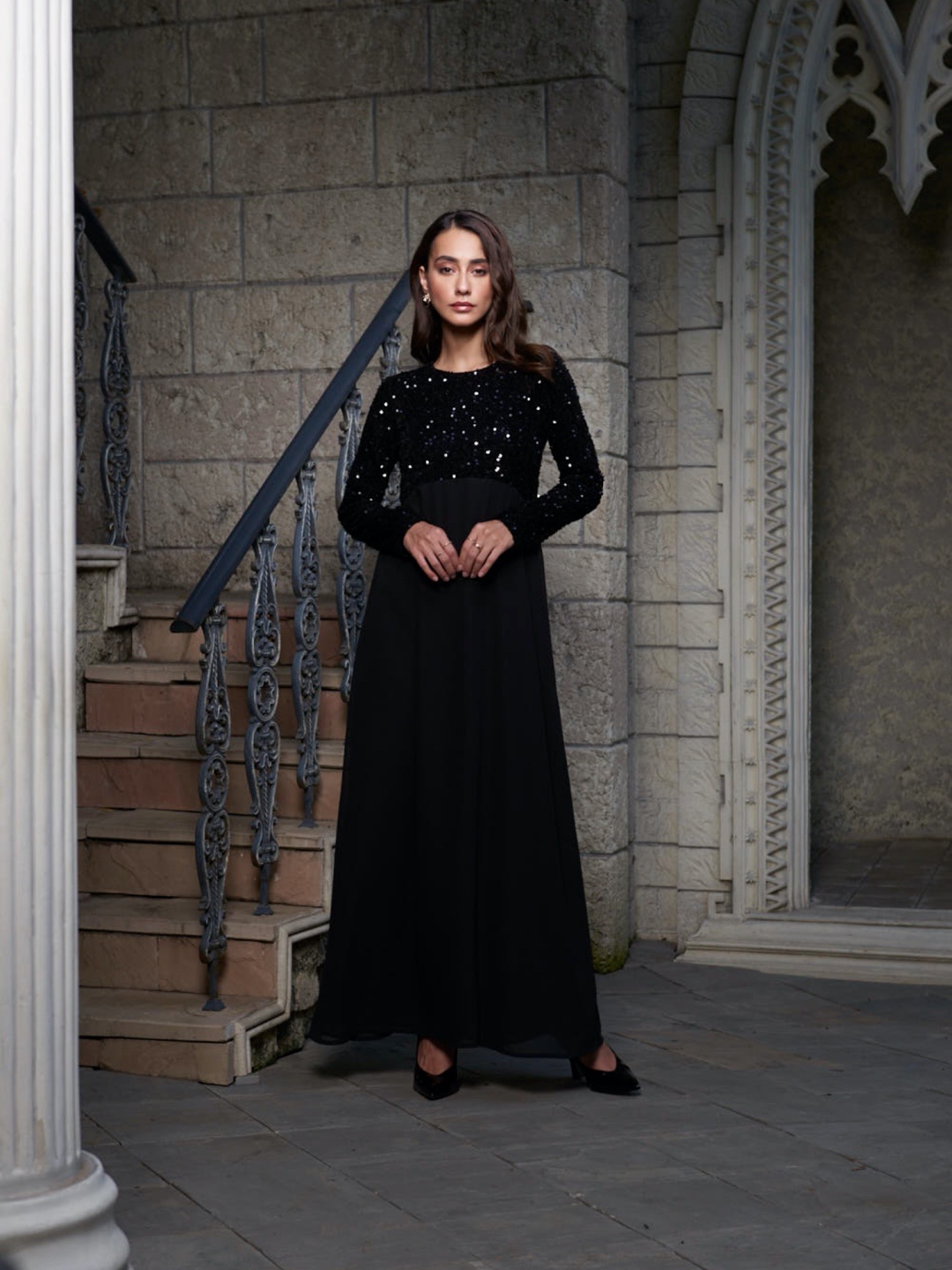 

Style Island Black Embellished Maxi Dress