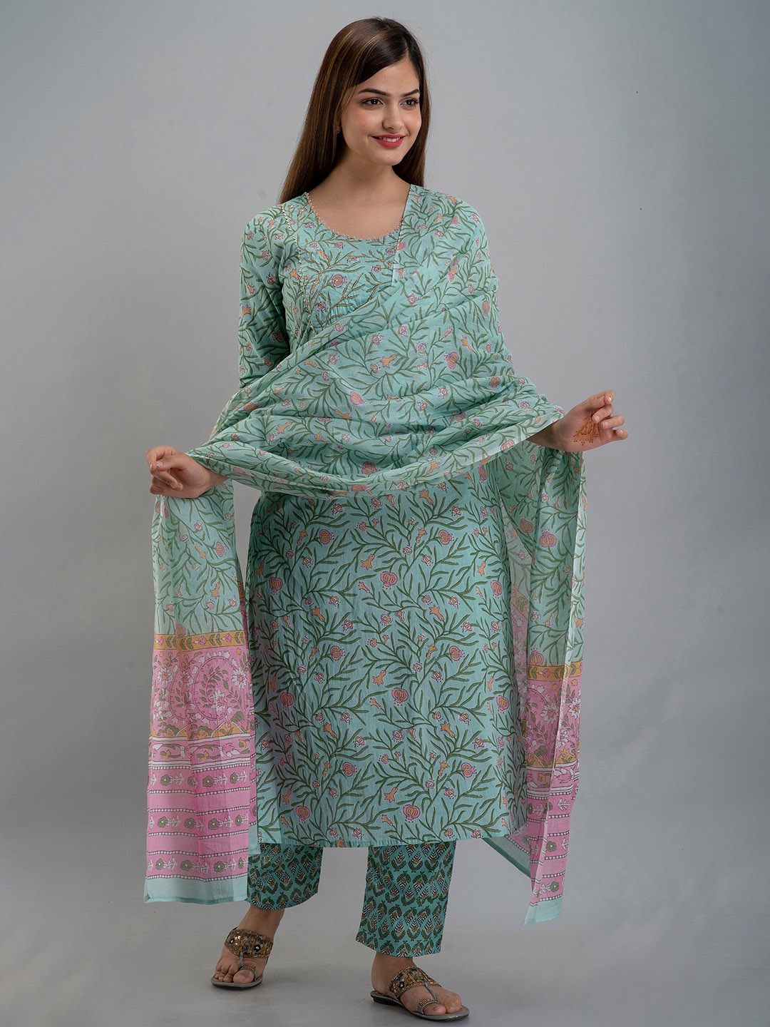 

OMASK Women Sea Green Floral Printed Pure Cotton Kurta with Trousers & With Dupatta