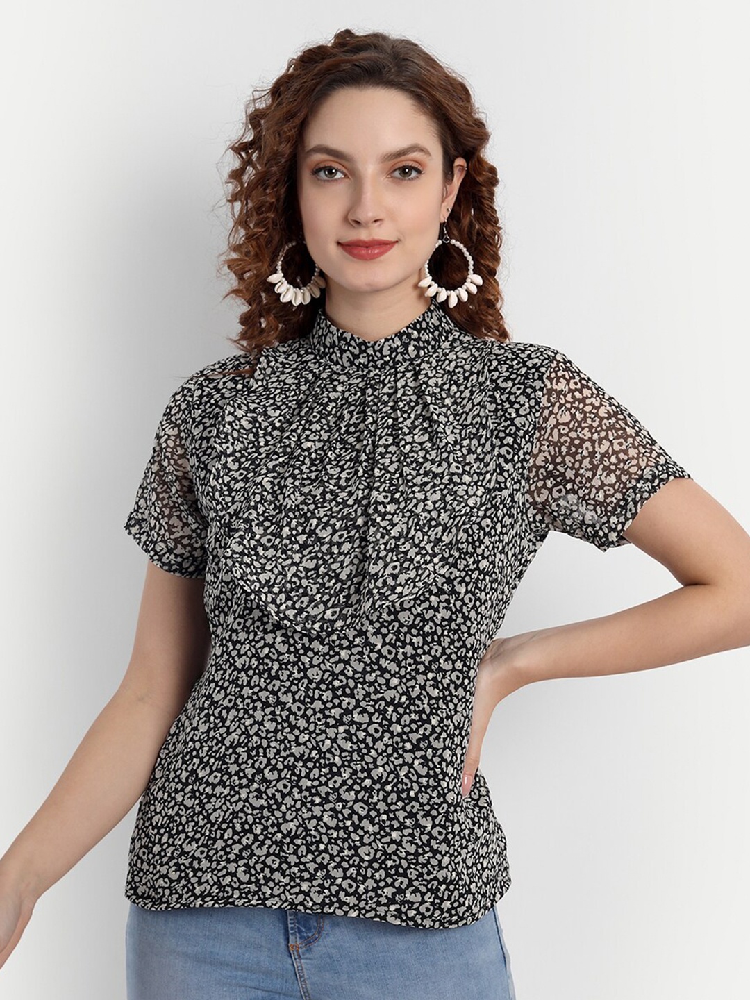 

PARASSIO CLOTHINGS Women Black Abstract Print Georgette Top