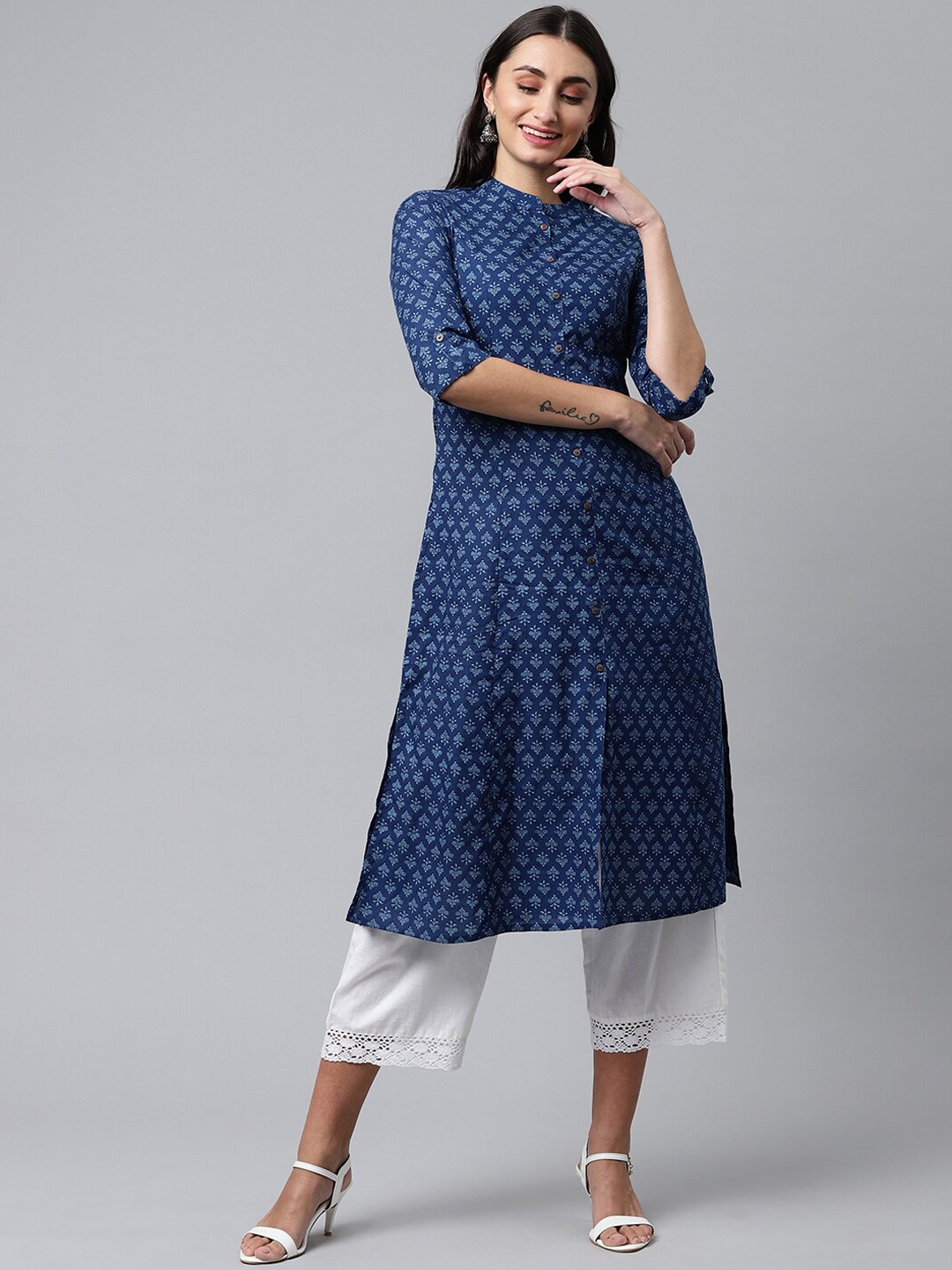 

HERE&NOW Mandarin Collar Ethnic Motifs Printed A-Line Cotton Kurta, Navy blue