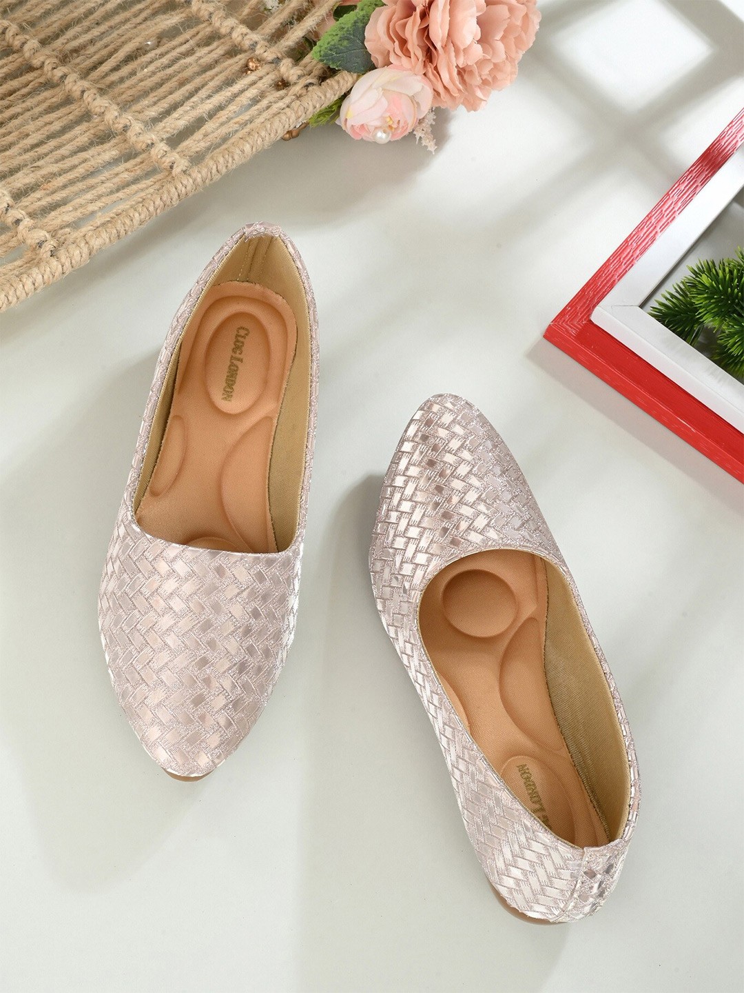

CLOG LONDON Women Pink Embellished Ballerinas Flats