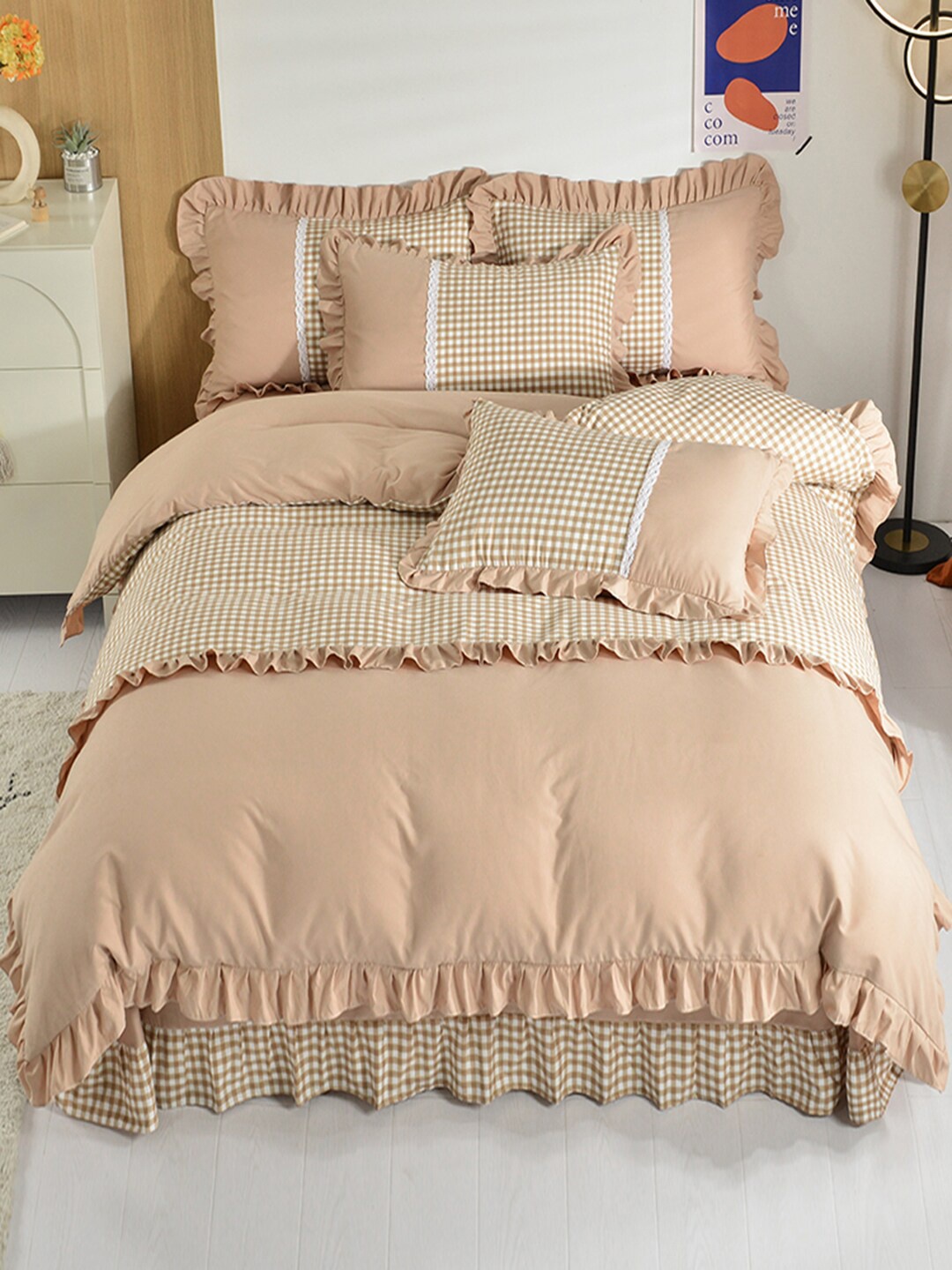 

JC Collection Khaki & White Checked Double Queen Bedding Set