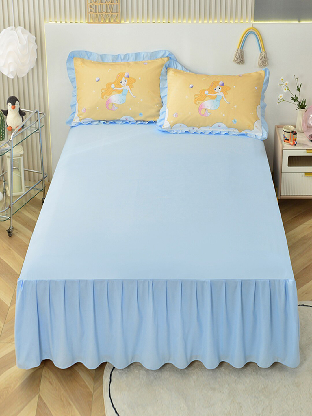 

JC Collection Blue & Yellow Printed Double Queen Bedding Set