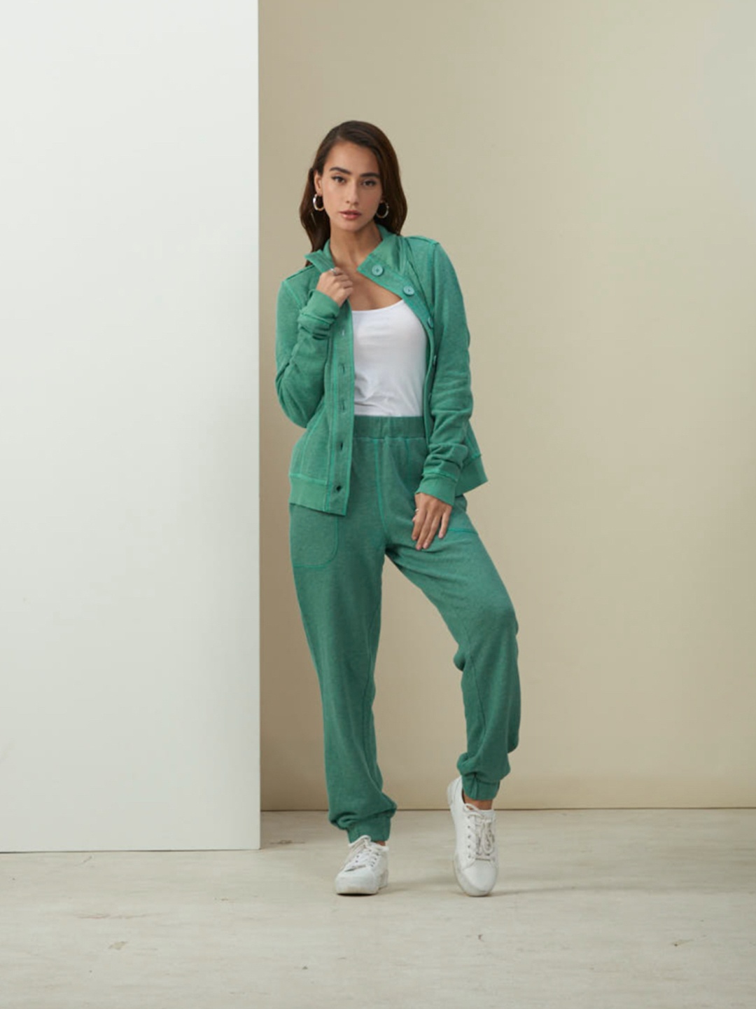 

Style Island Women Green Relaxed High-Rise Joggers Trousers